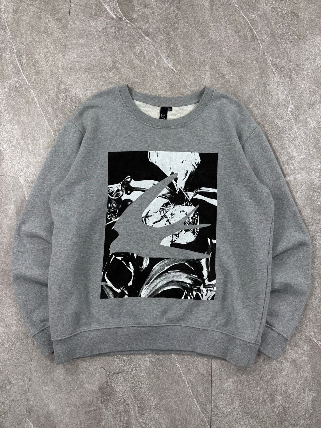 - Alexander Mcqueen Gray Sweatshirt  상품이미지1