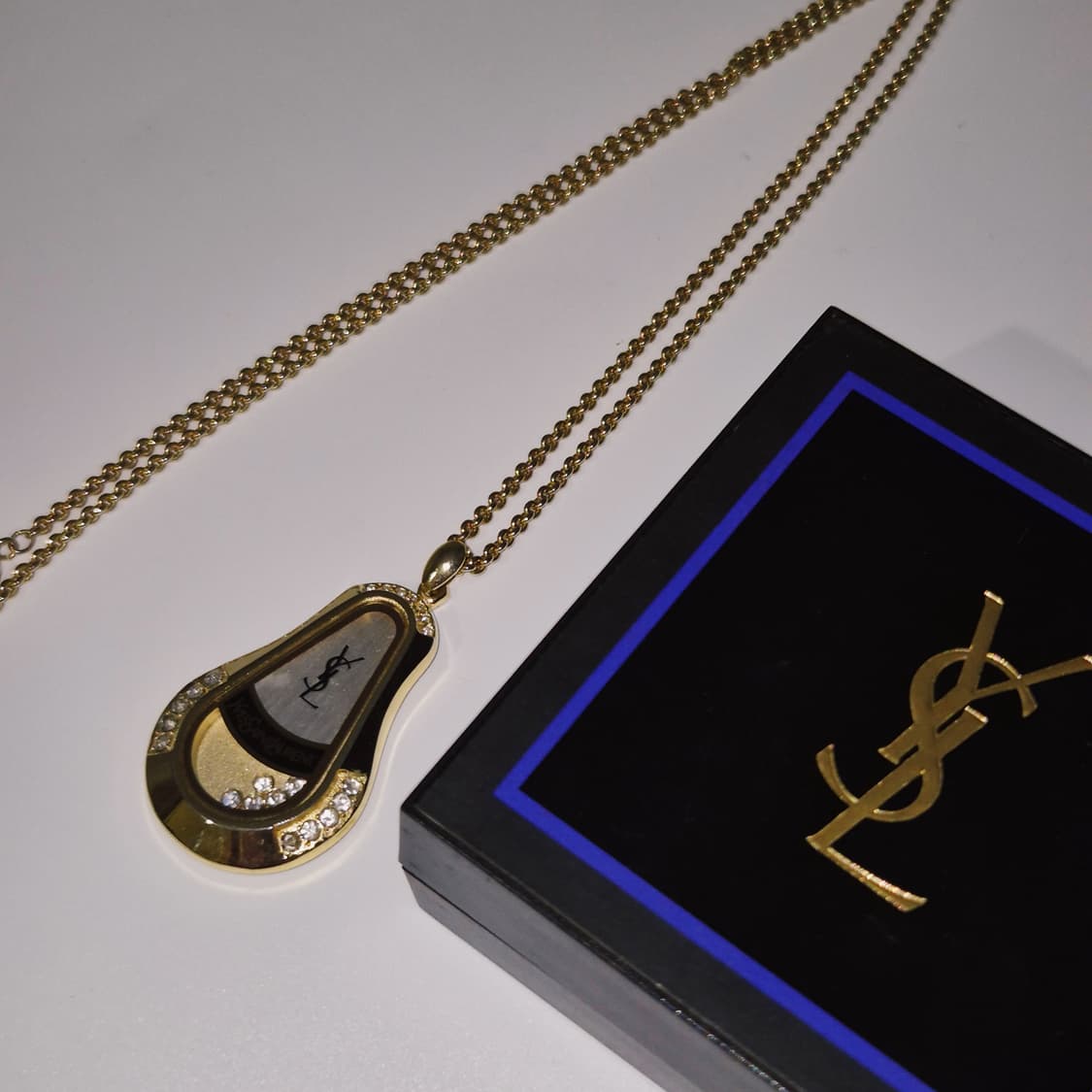 90s 입생로랑 물방울 크리스탈 쉐이커 목걸이 상품이미지8