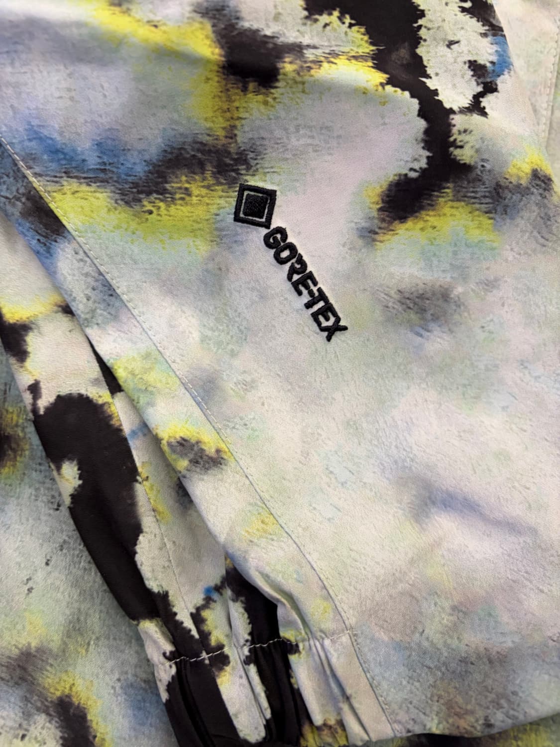 나이키 녹타 오팔 고어텍스 자켓 상품이미지3