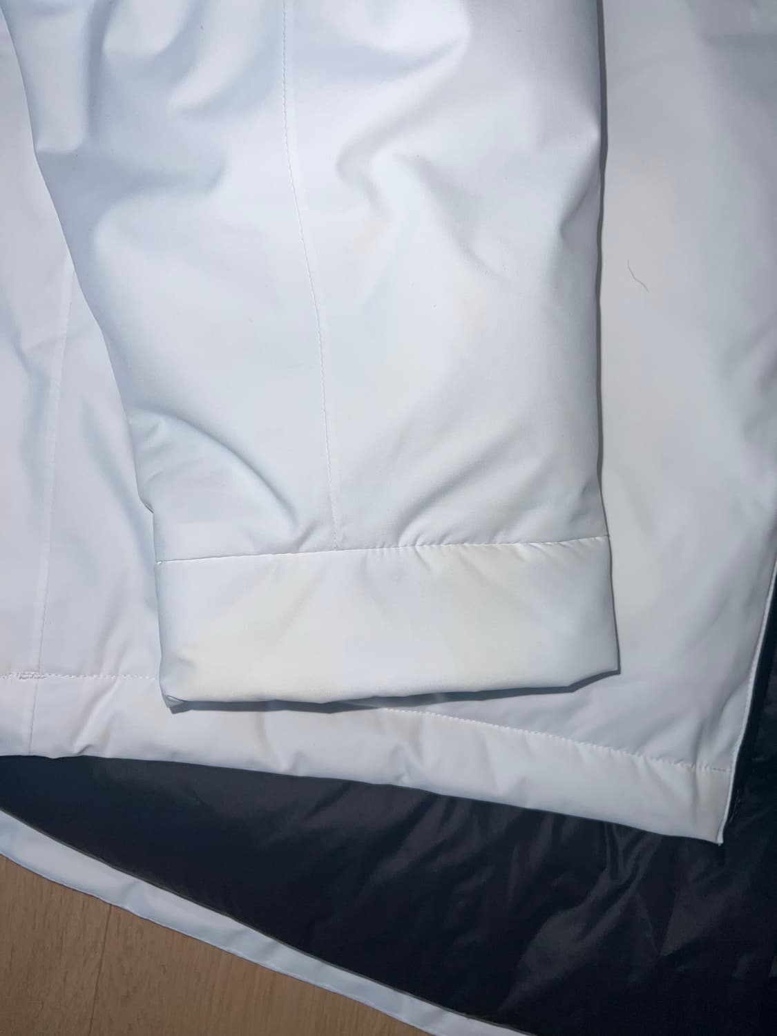 노스페이스 패딩 RDS dryvent 화이트 상품이미지9