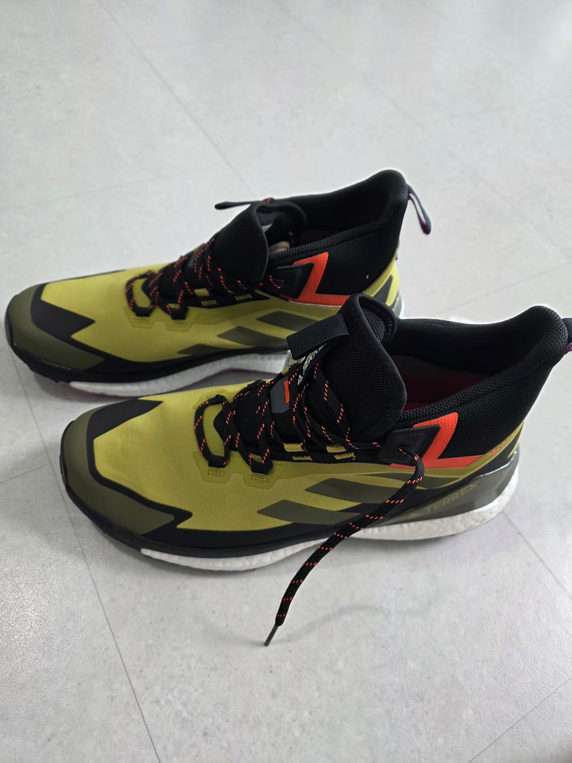 [새상품] 아디다스 테렉스 프리하이커 2 고어텍스 295 상품이미지1