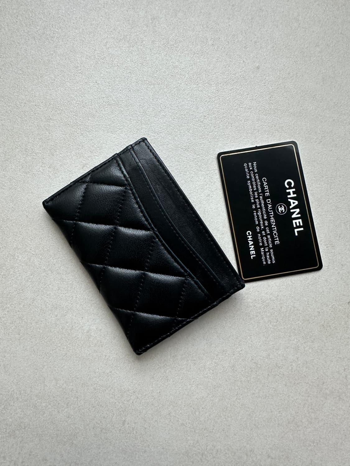 샤넬 클래식 램스킨 카드지갑 상품이미지2