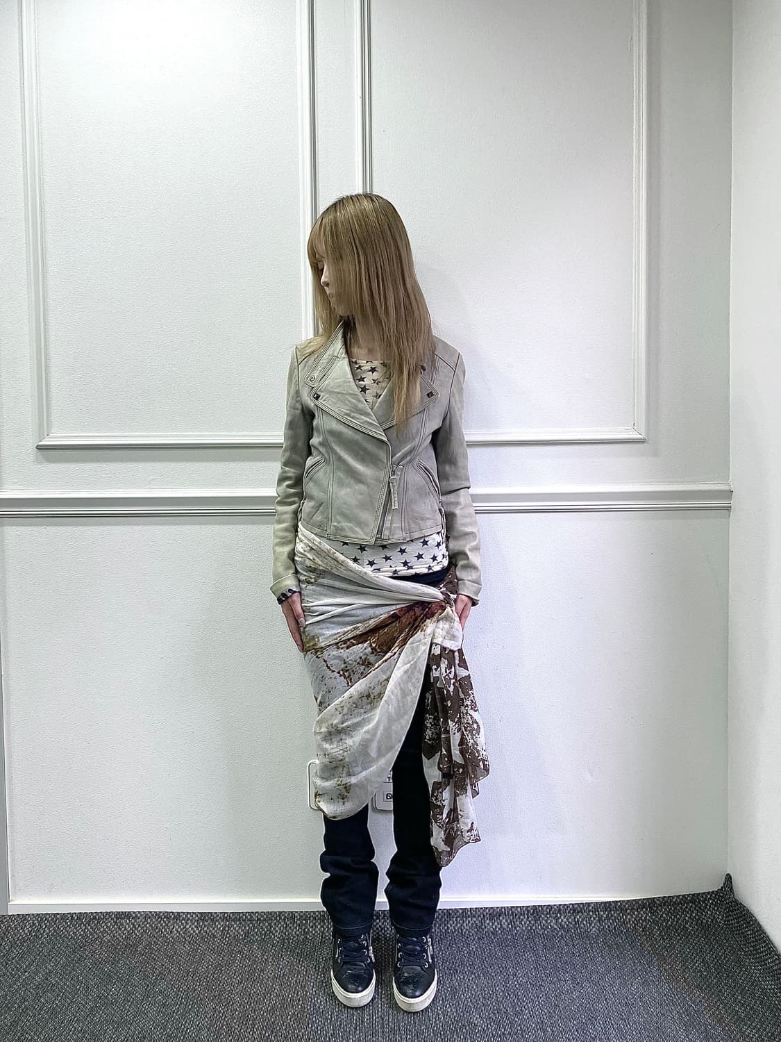 [CorCaRoli] Sand Washed Stud Crop Leathe 상품이미지1