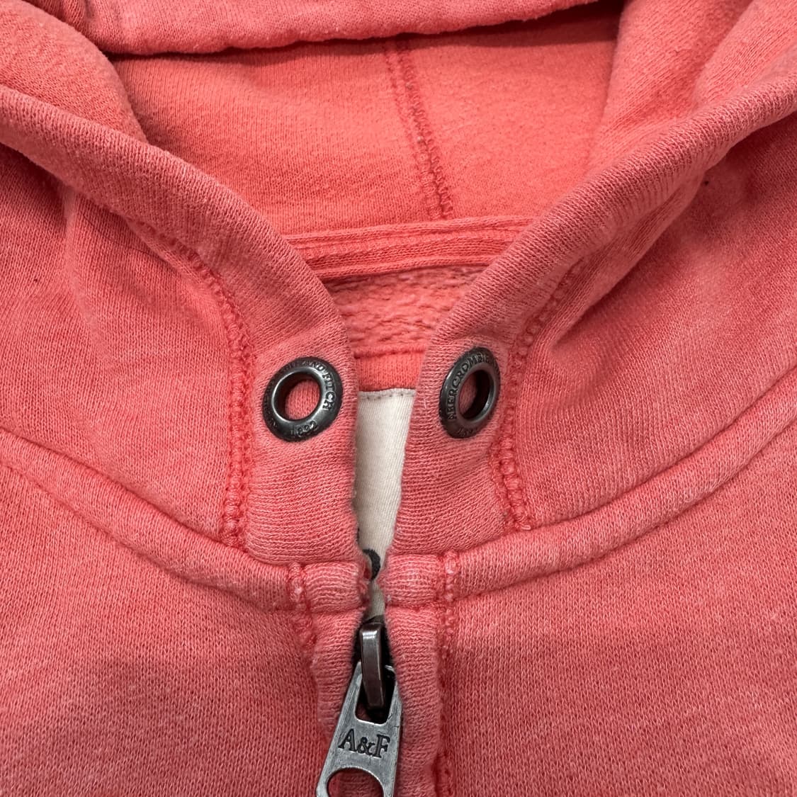 아베크롬비 Y2K 아치로고 딱붙 후드집업 상품이미지4