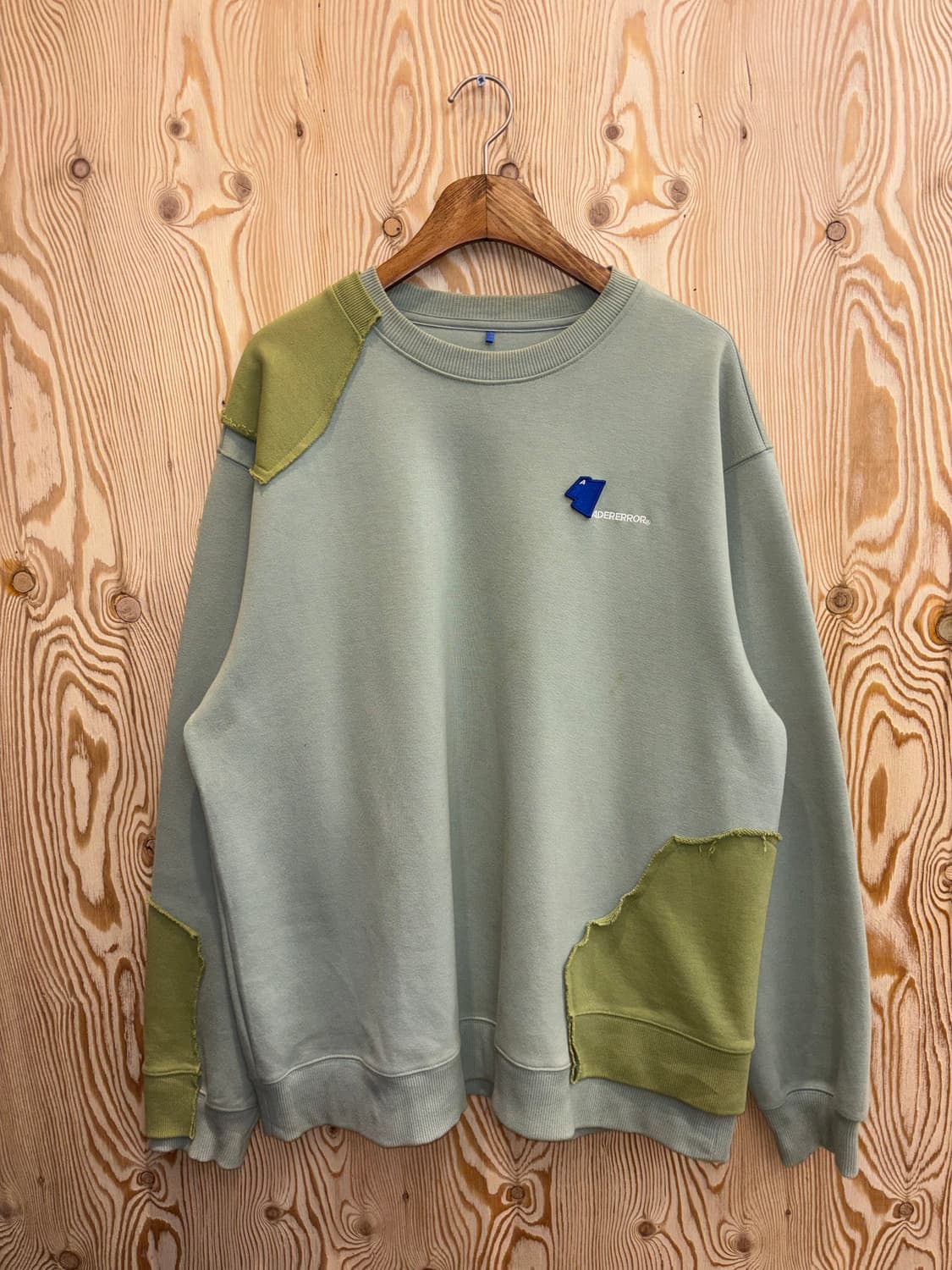 아더에러 트란 맨투맨  상품이미지1