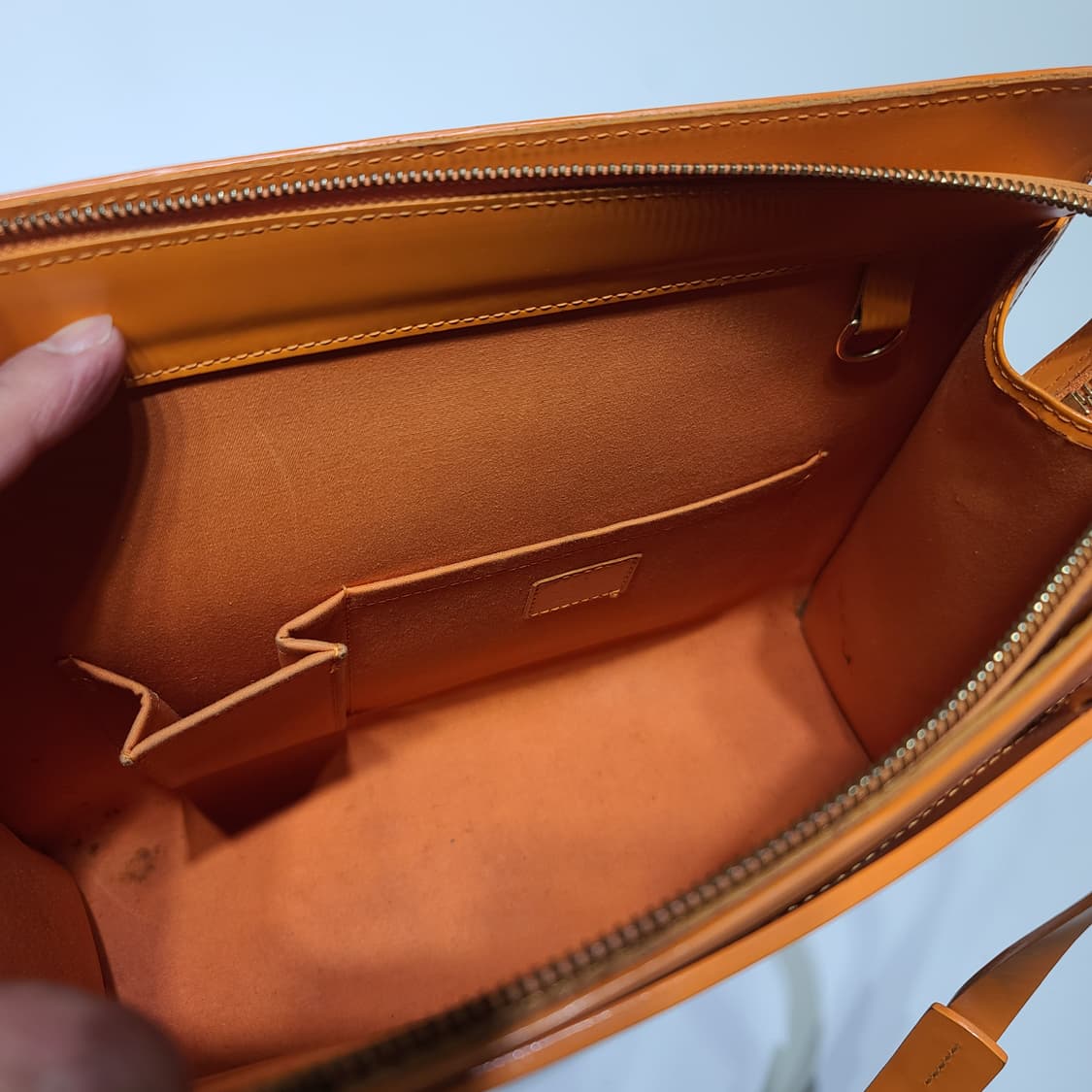 루이비통 에삐 크루아제 토트백 상품이미지7