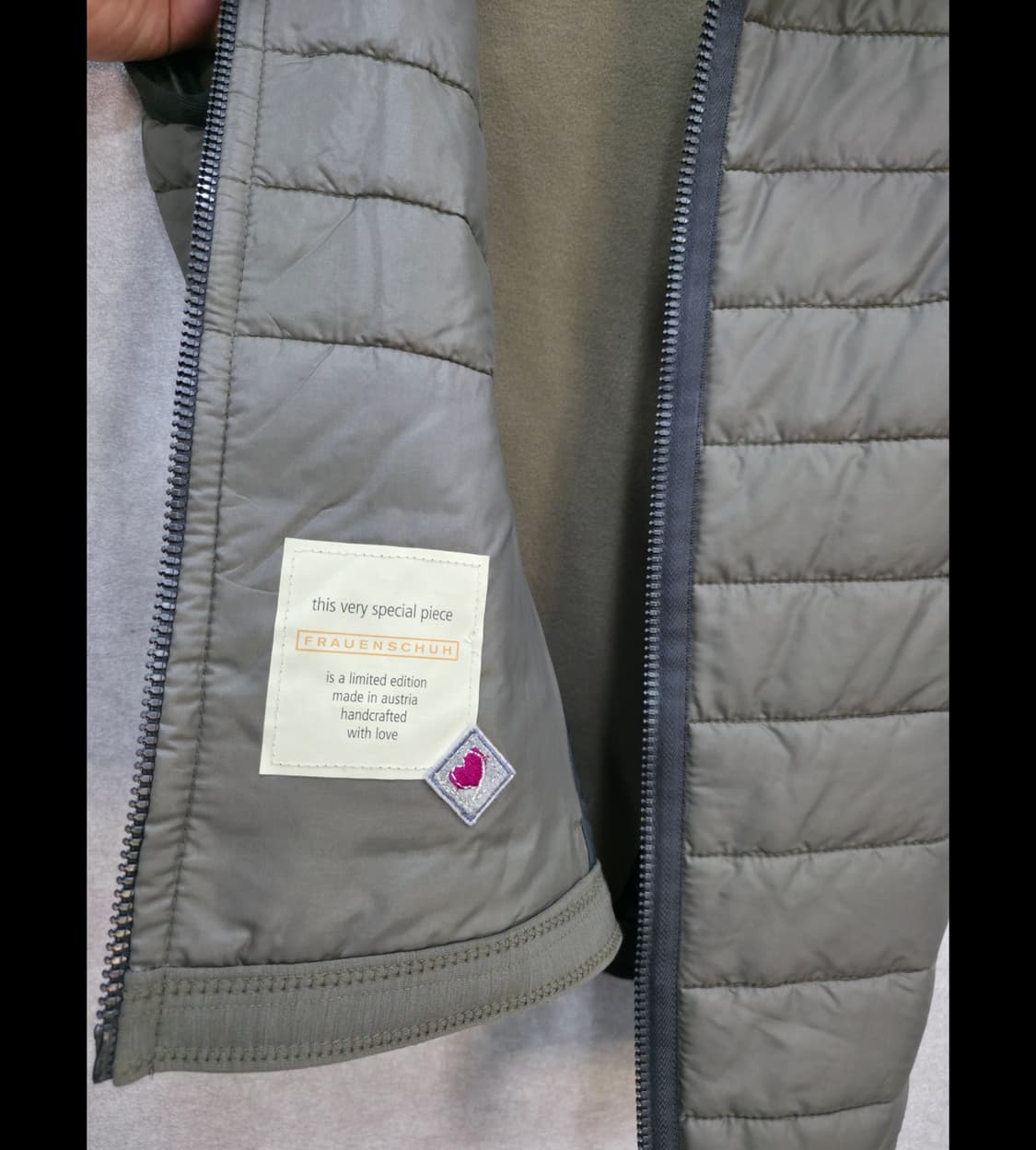 Frauenschuh(프라우엔슈) 프리미엄 경량 패딩 베스트 상품이미지7