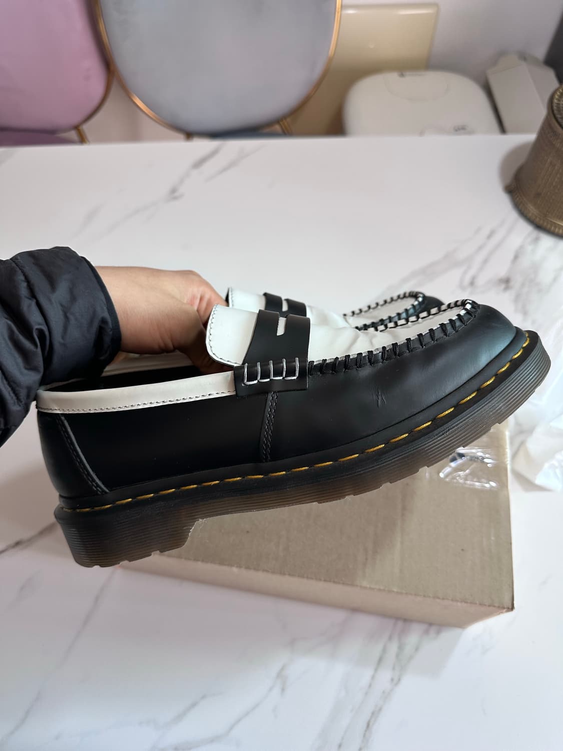 270 닥터마틴 펜톤 검흰 로퍼 상품이미지7
