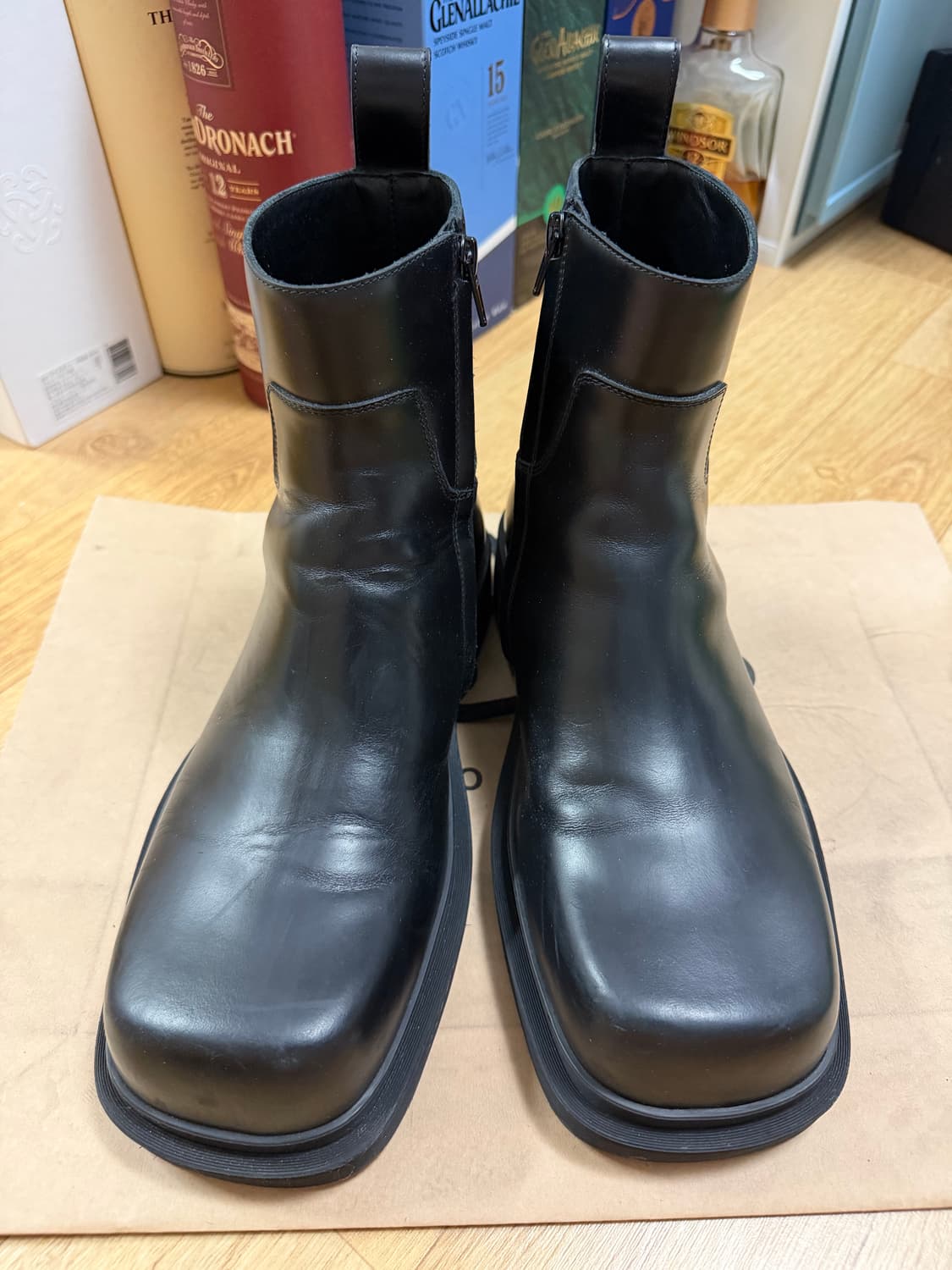 보테가베네타 벤 앵클 부츠 41사이즈 판매합니다. 상품이미지3