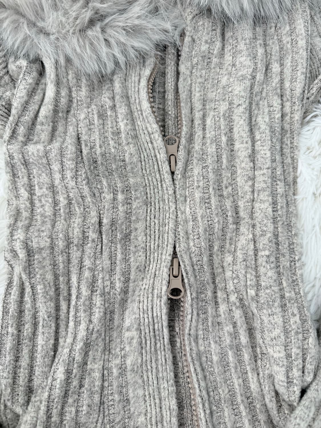 토끼 퍼 그레이 집업 후디 상품이미지3