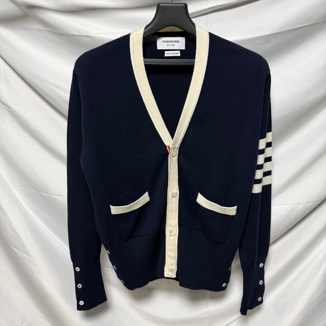 [S+급/3] 톰브라운 사선완장 캐시미어 가디건 상품이미지1