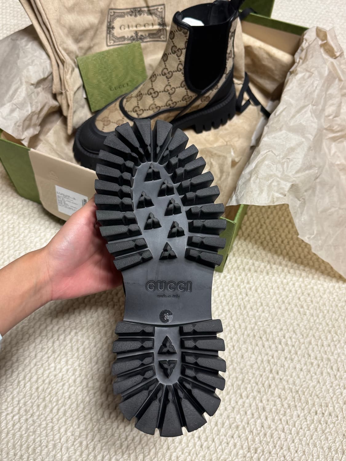 구찌 GG 캔버스 앵클부츠 베이지 36사이즈 상품이미지5