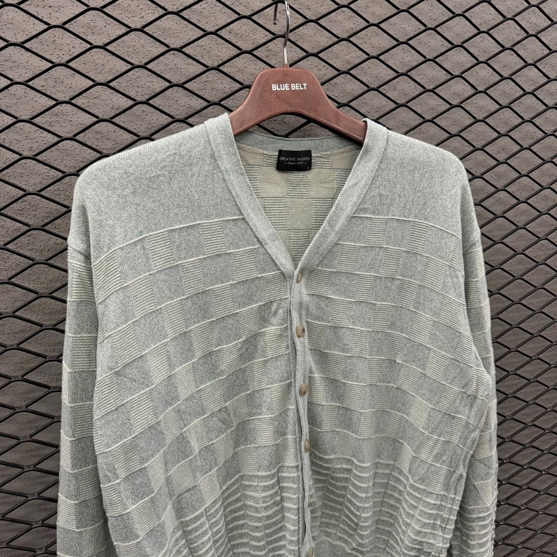 JPN VINTAGE V넥 가디건 엠보싱 라인 리버스 블록 패턴 디테일 상품이미지4