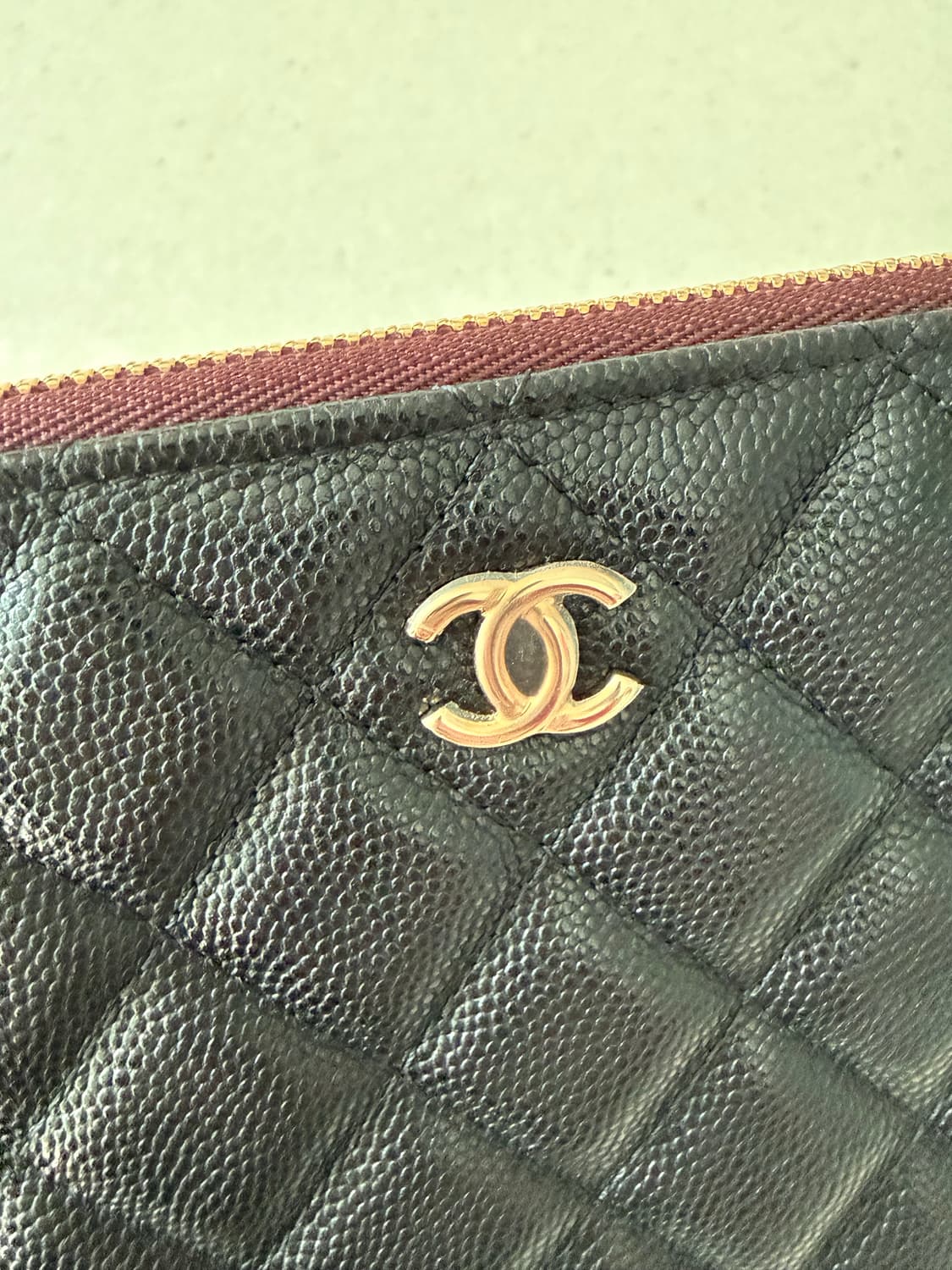 샤넬 클래식 캐비어 지퍼 클러치 스몰 블랙 상품이미지3