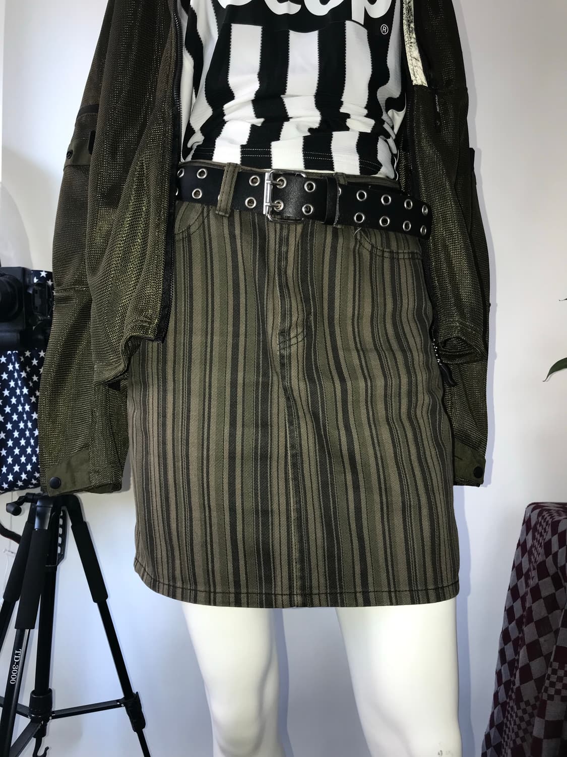 MSCHF Stripe Pattern Denim Mini Skirt 상품이미지1