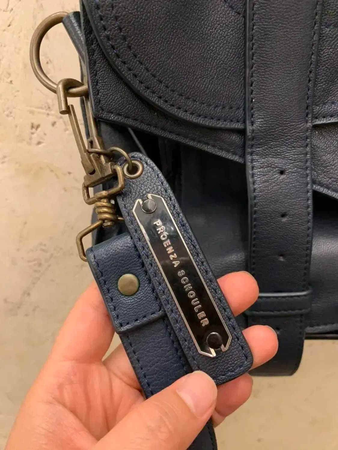 프로엔쟈슐러 판초백 미드나잇블루 상품이미지2