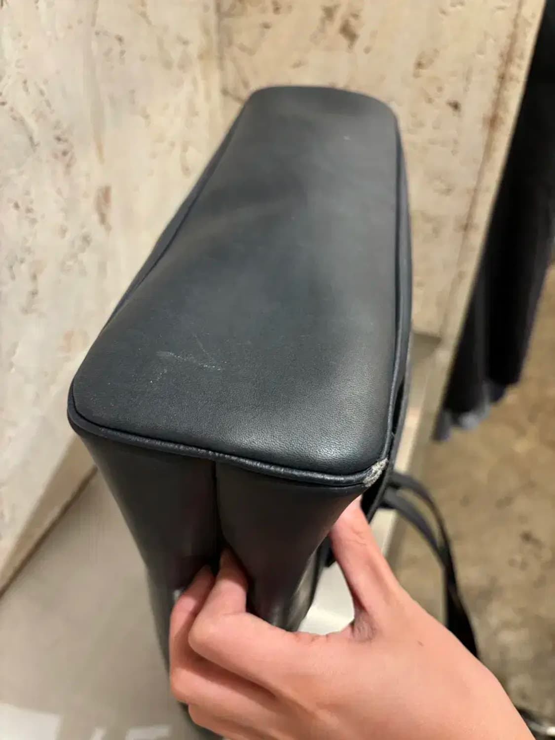 꾸레쥬 블랙 레더 숄더백 토트백 상품이미지10