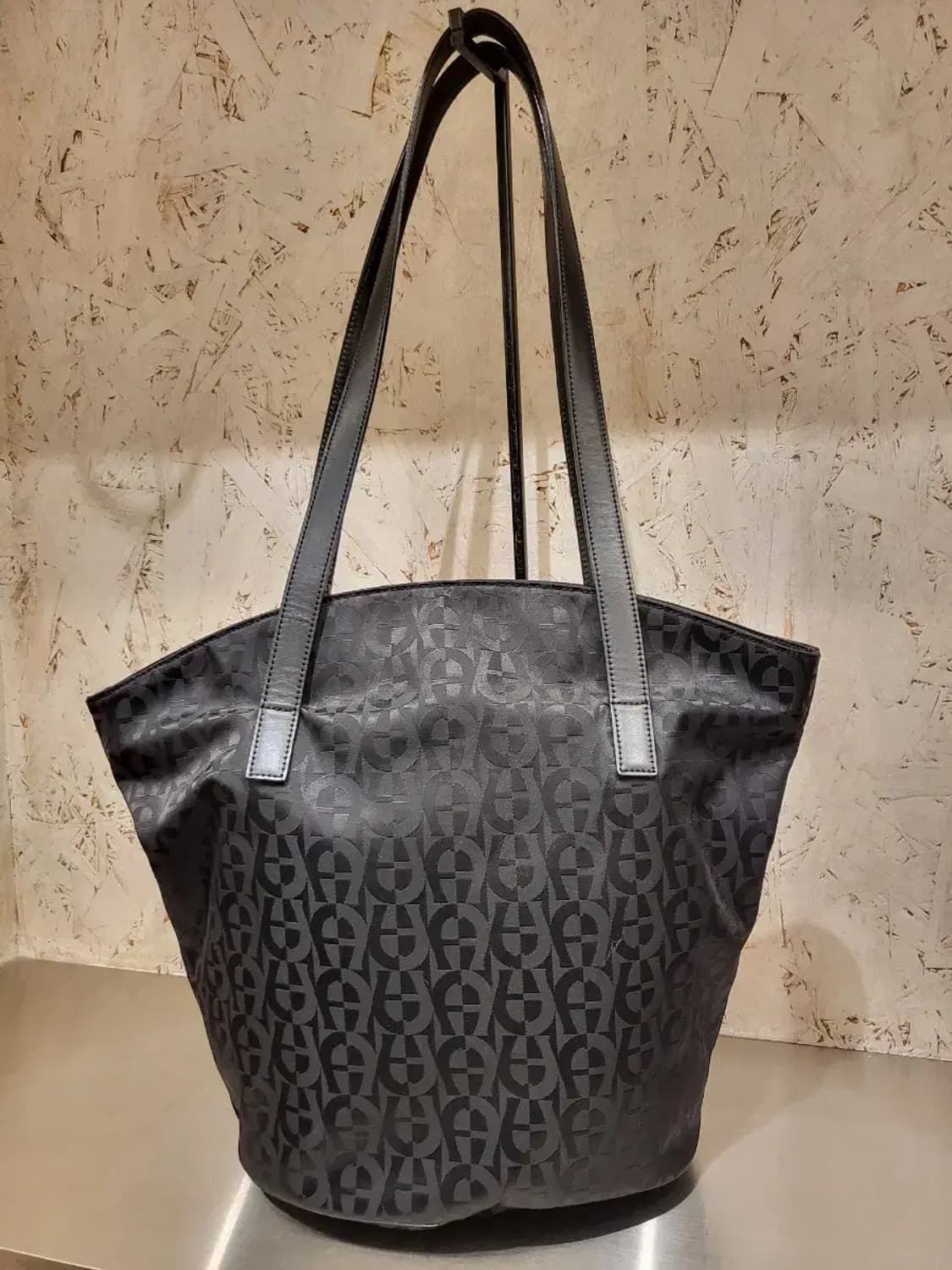 아이그너 버킷 숄더백 상품이미지2