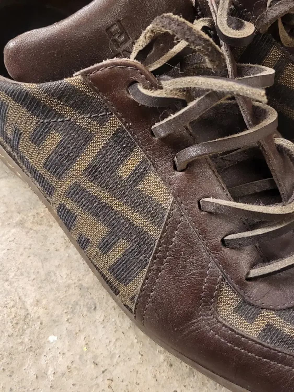 펜디 주카 스니커즈 245~250 상품이미지2