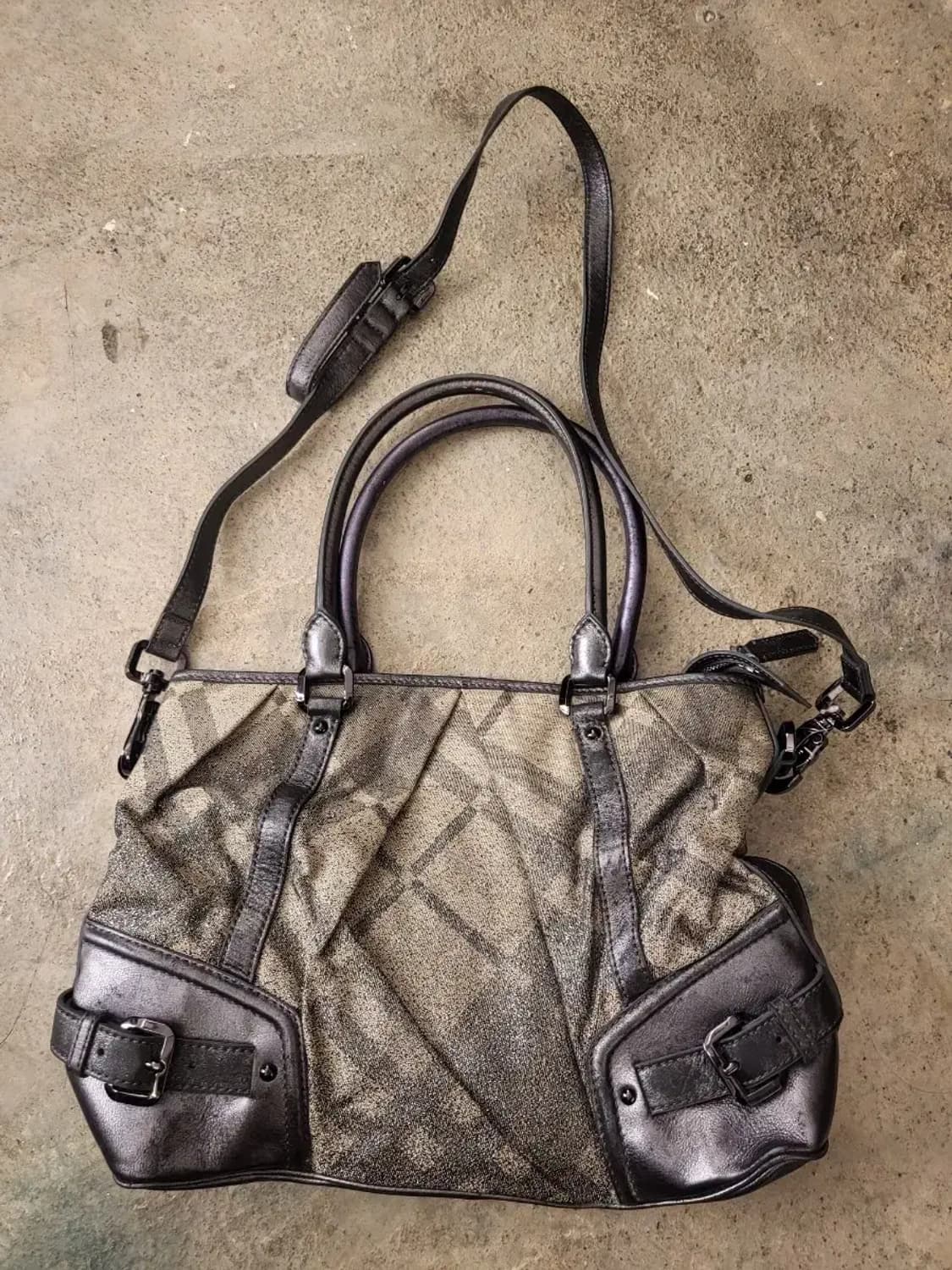 버버리 체크 투웨이 숄더백 상품이미지1