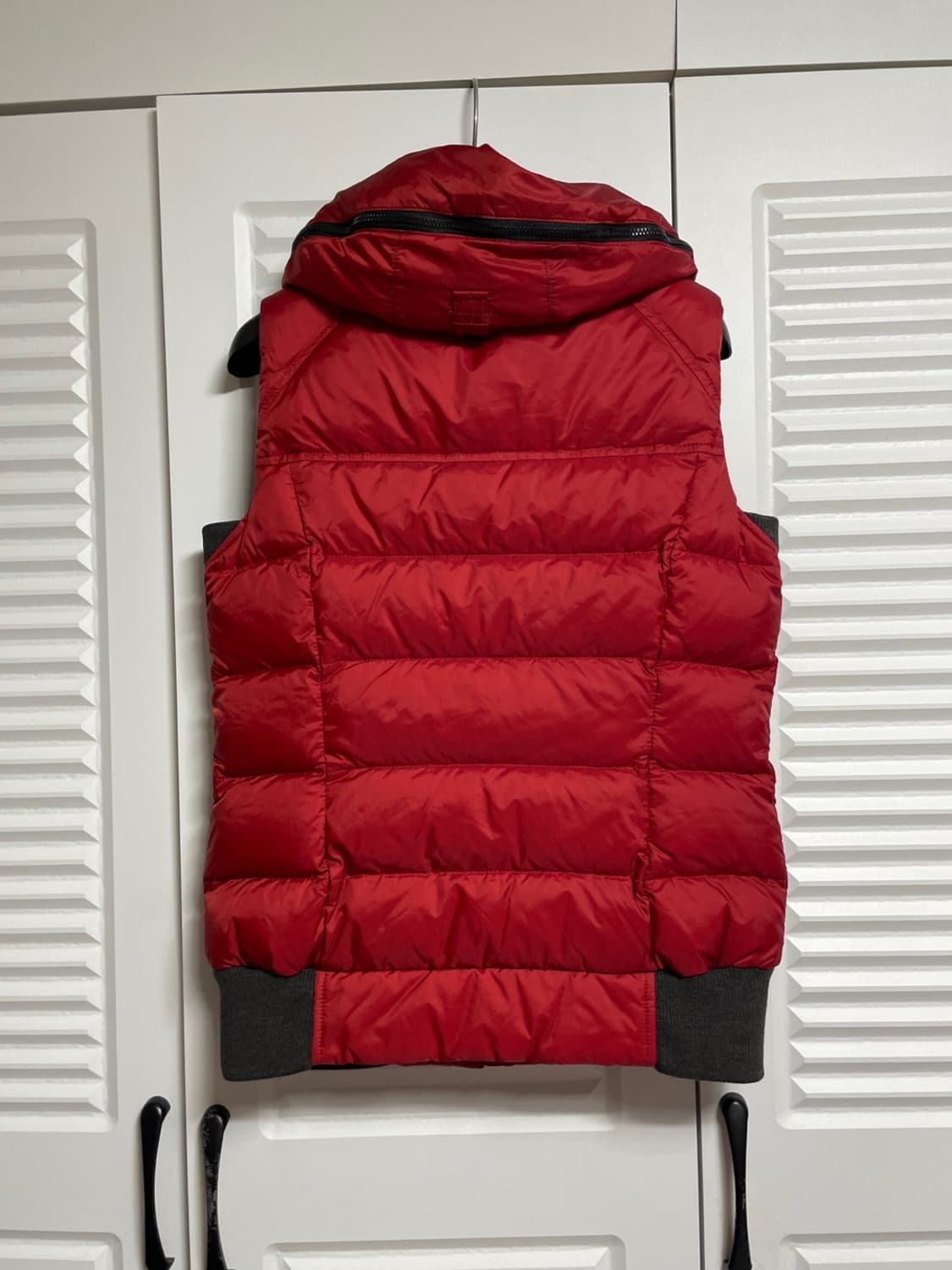 헤지스 패딩 조끼 상품이미지3