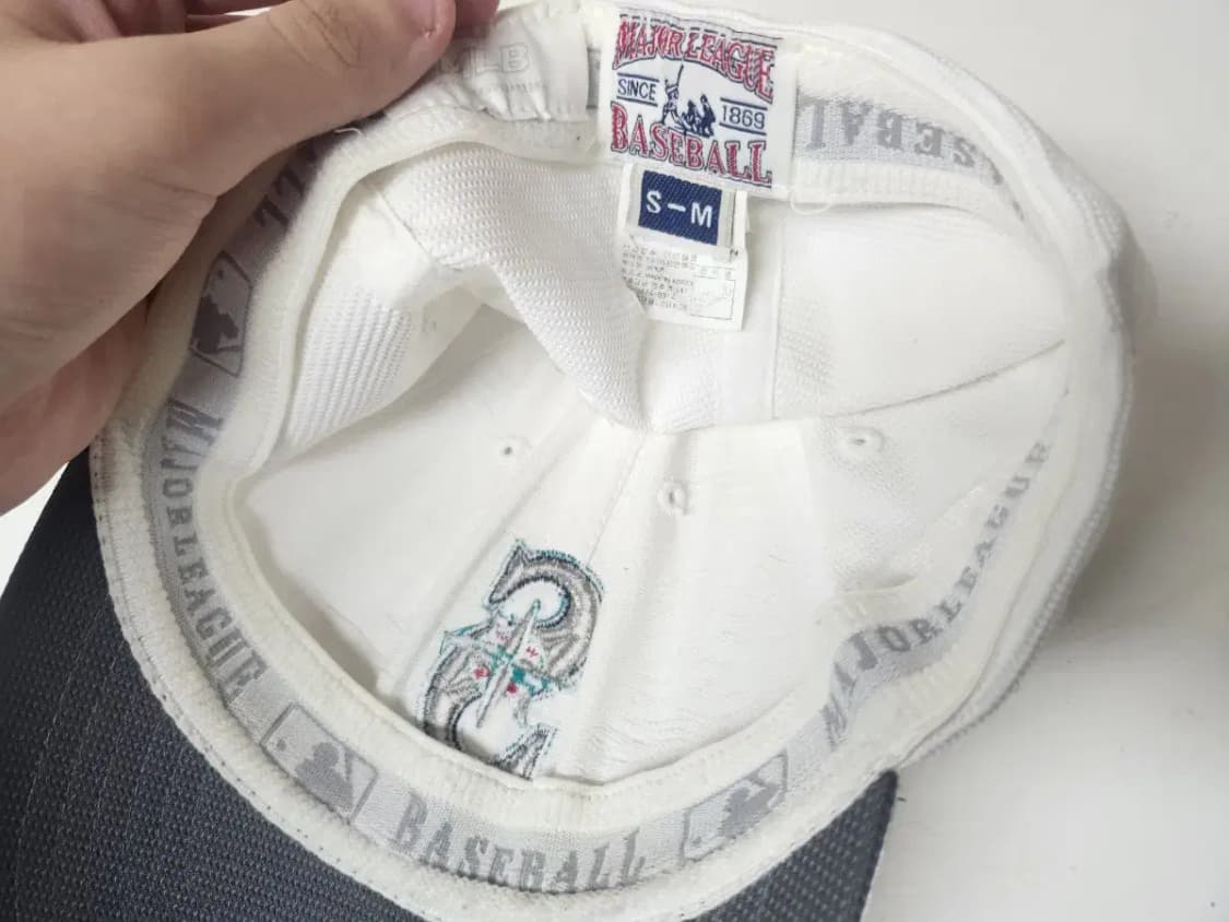 모자)MLB S로고 뒷밴딩 모자 S-M, 정수리이염 상품이미지6