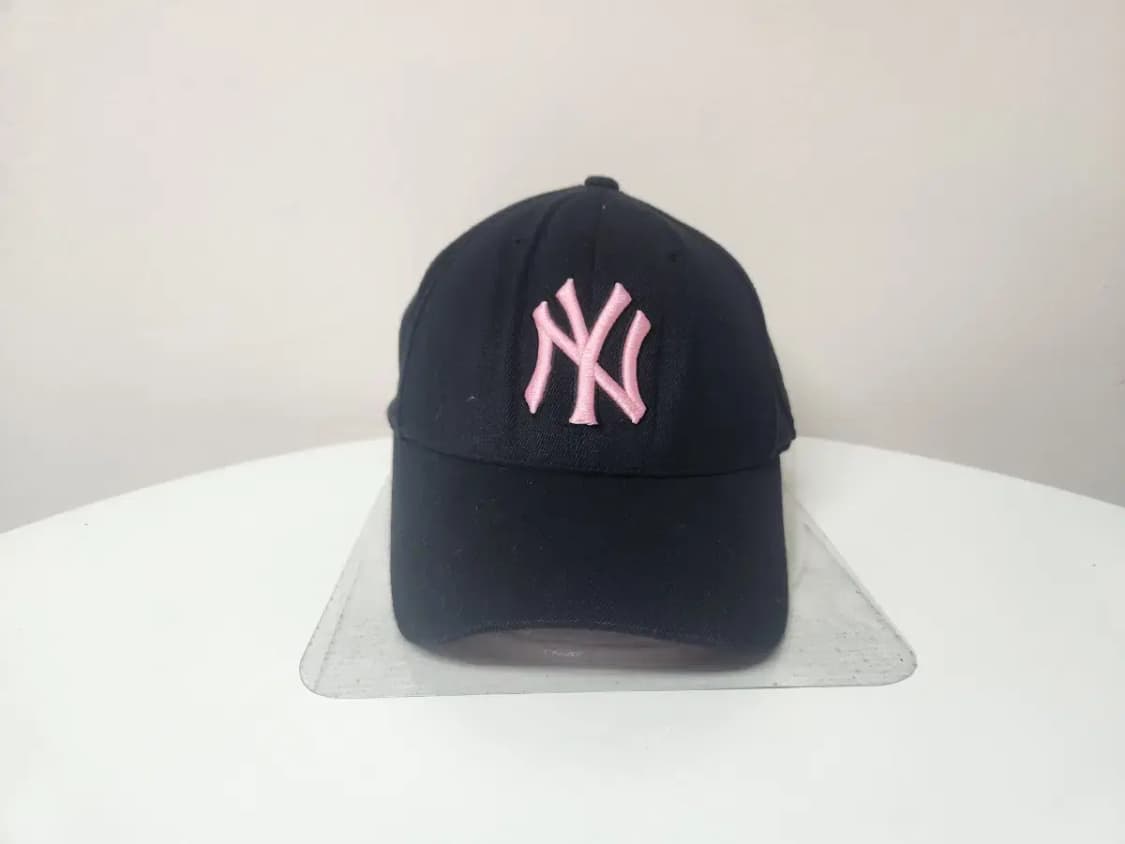 모자)MLB 엠엘비 뉴욕양키즈 핑크 자수 뒷밴딩 모자 XS-S 상품이미지3