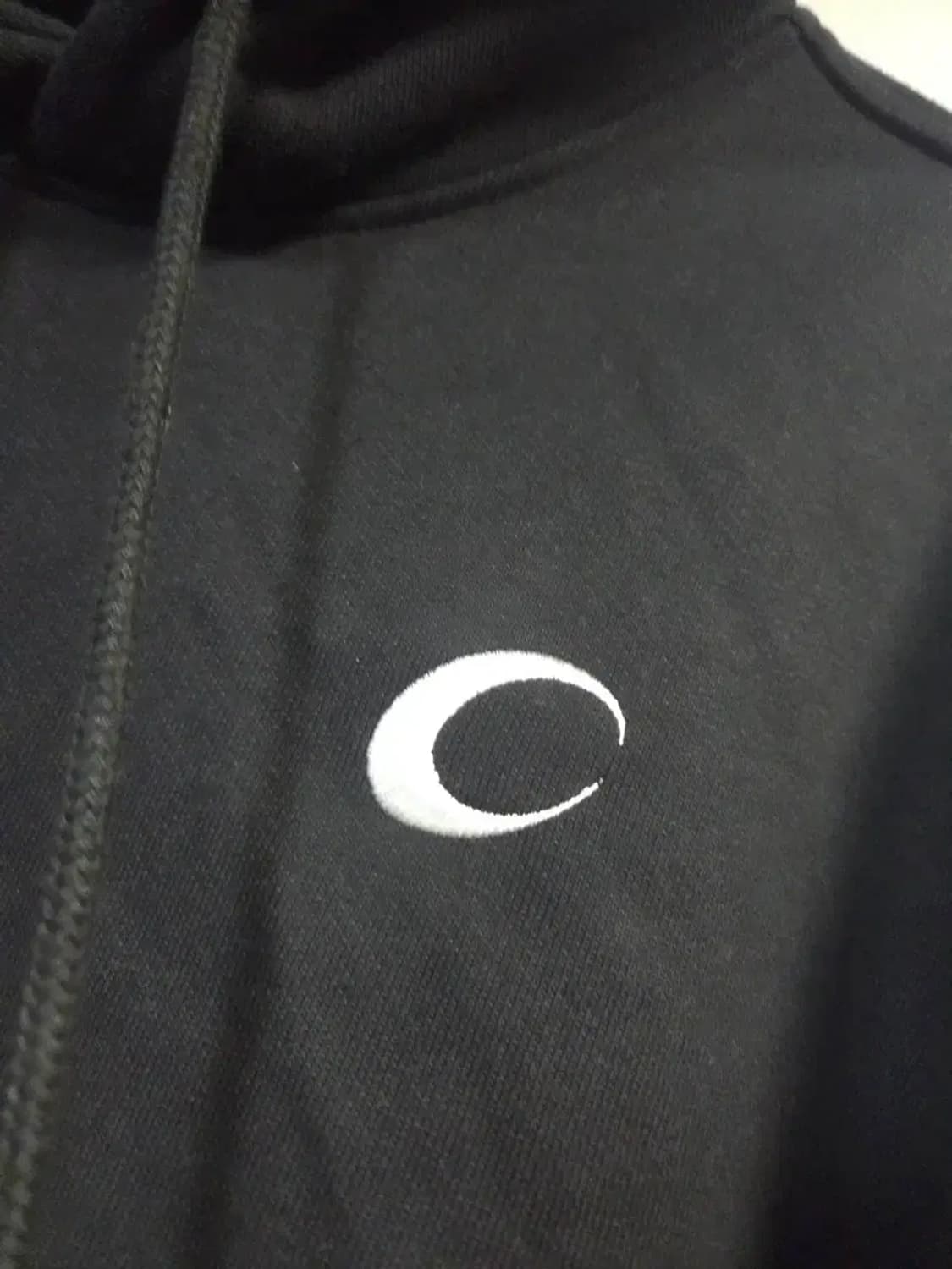 페이크마마 문 로고 언발란스 버클후드 BLACK 상품이미지6