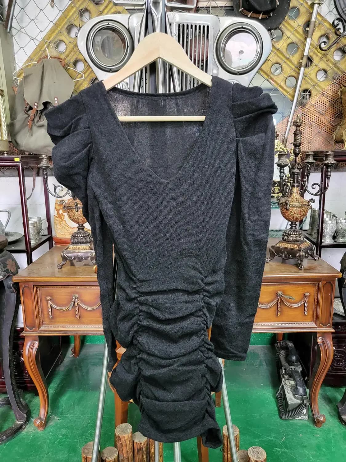 브이넥 셔링포인트 봄니트원피스 상품이미지1