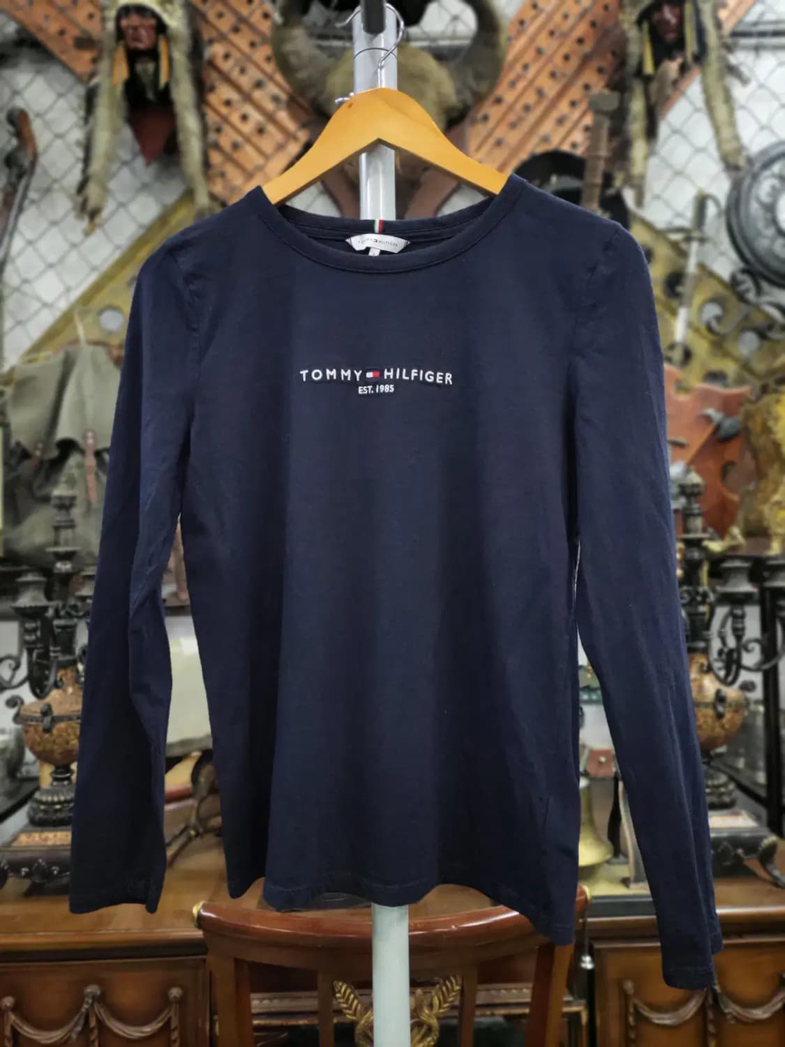 [TOMMYHILFIGER] 네이비 긴팔 라운드티셔츠 상품이미지1