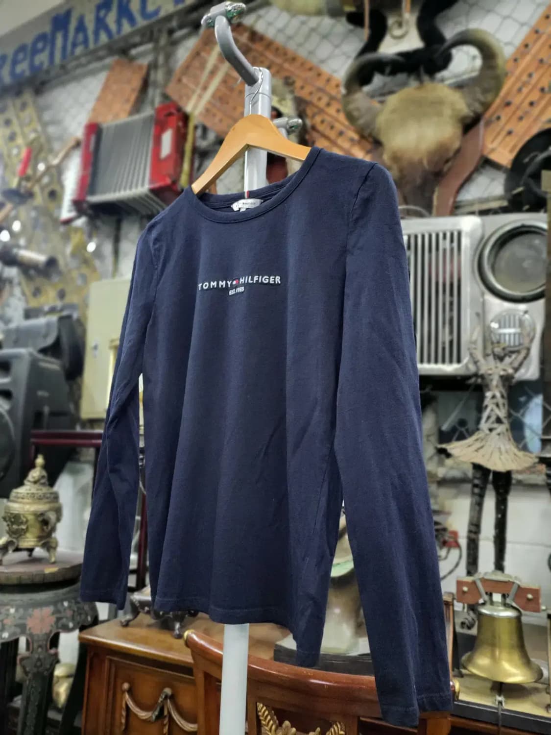 [TOMMYHILFIGER] 네이비 긴팔 라운드티셔츠 상품이미지3