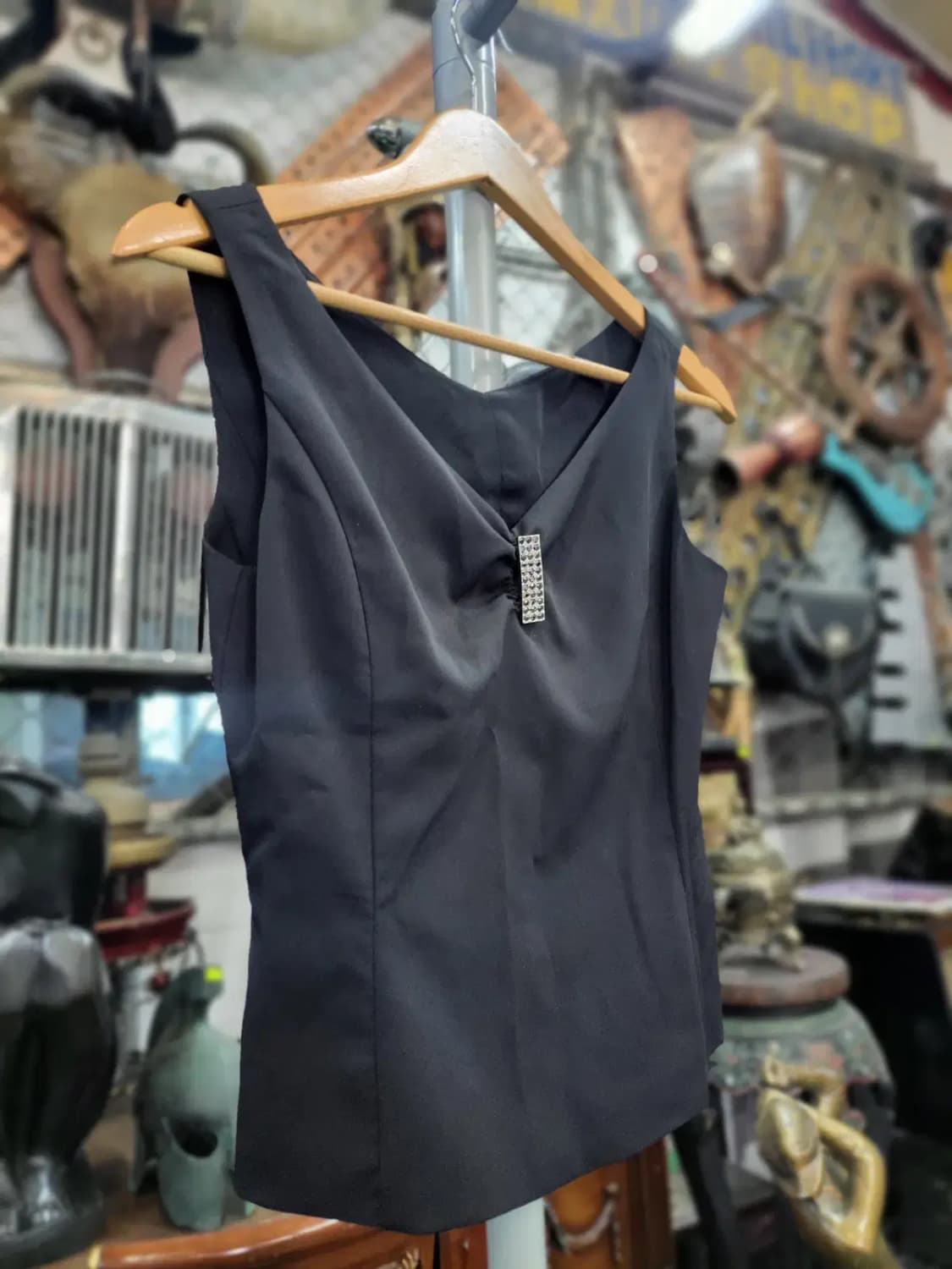 [베스티벨리] 블랙 민소매 블라우스 55 상품이미지2