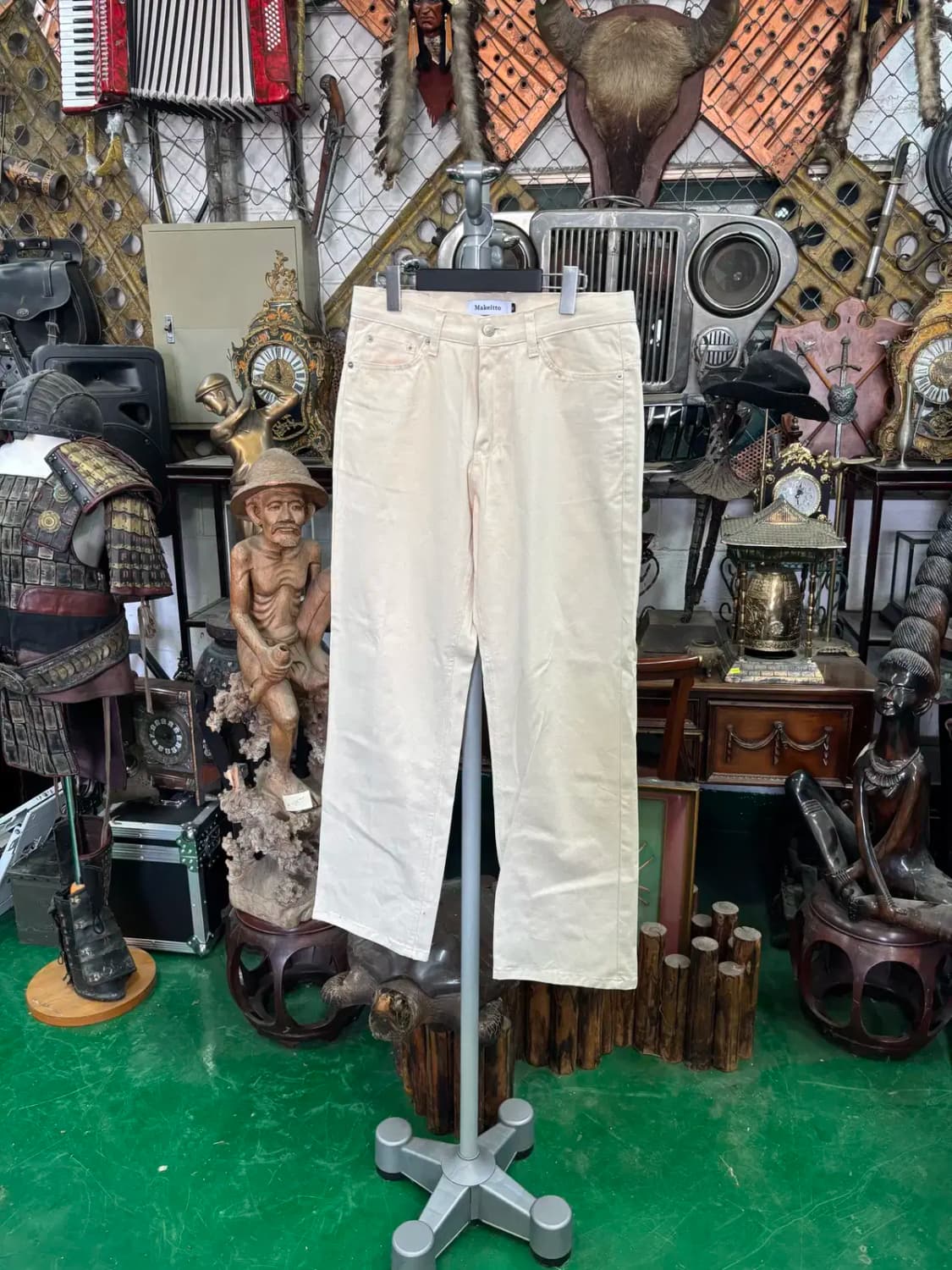 마케이또 베이지 통 일자 바지 상품이미지1