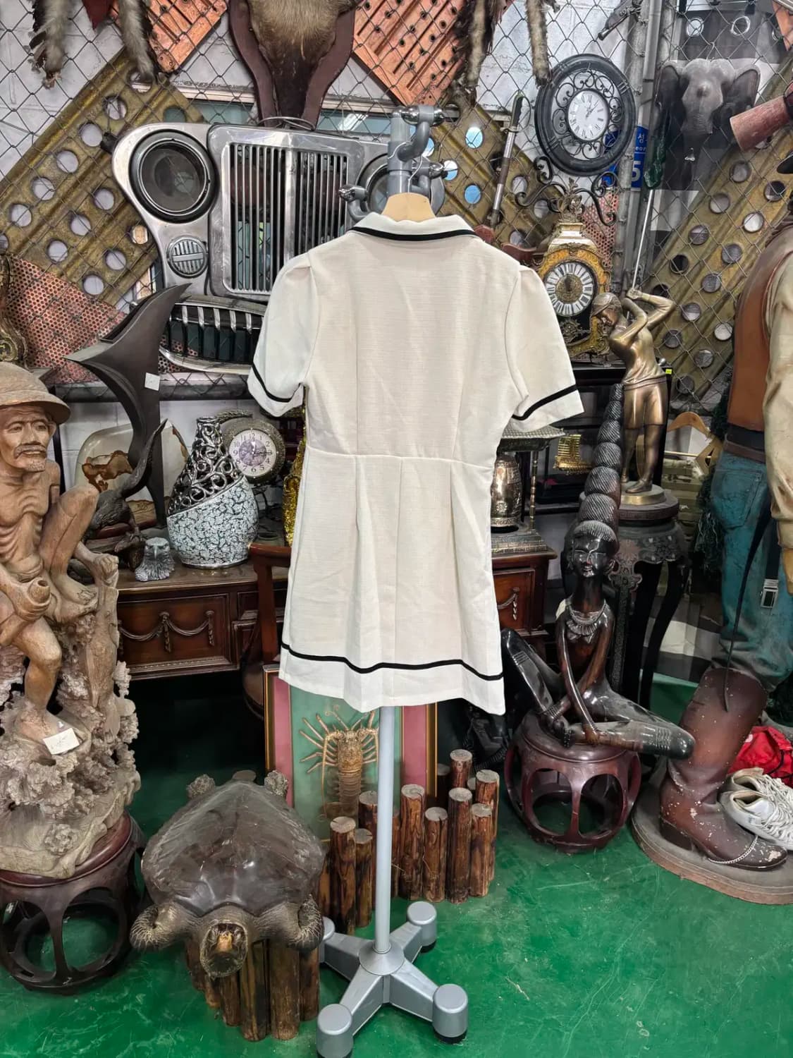하트 단추 카라 반팔 드레스 일자핏  스트레이핏 미니 원피스 상품이미지4