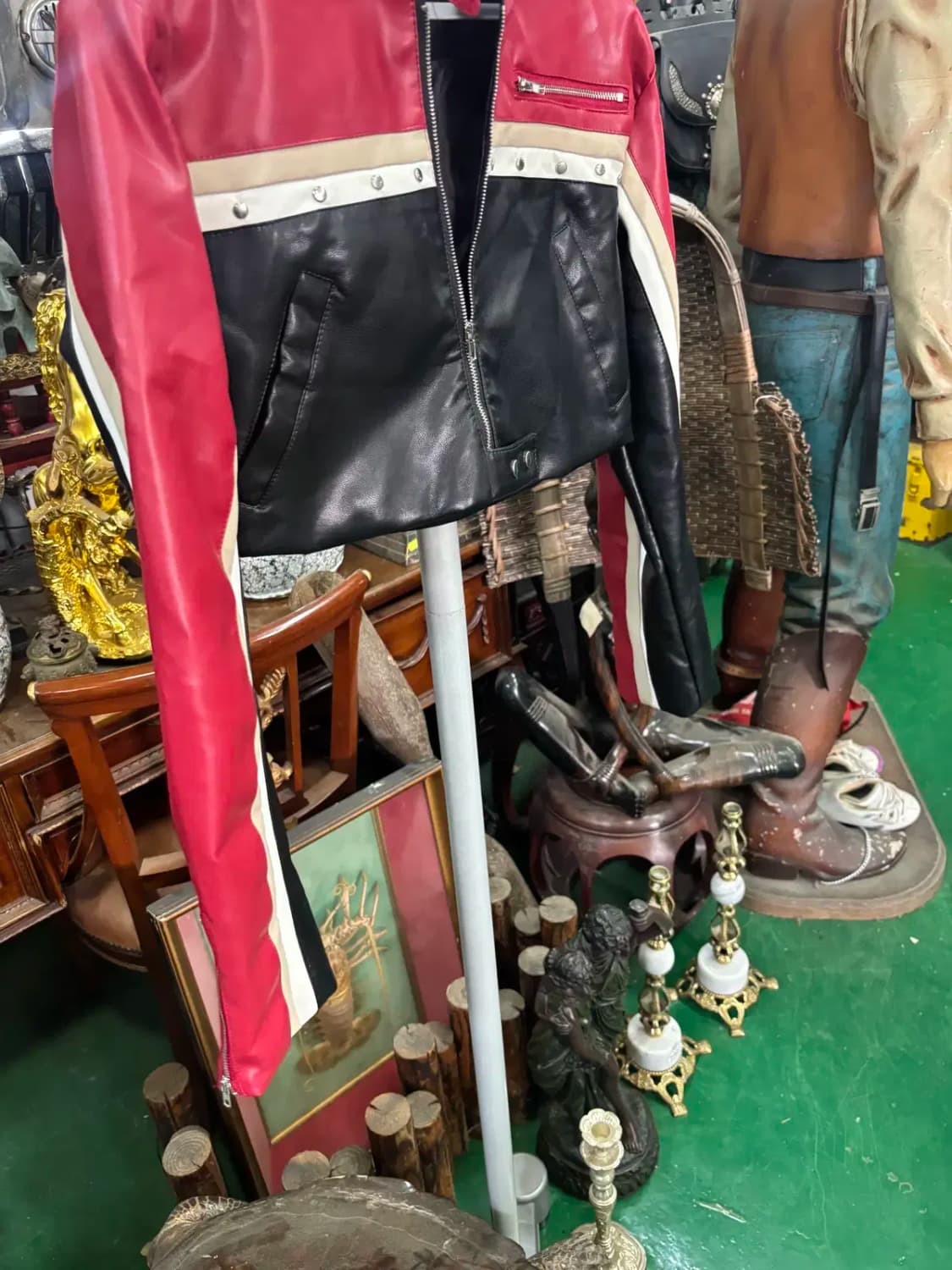 야커(YAKER) 인조 레더 크롭 자켓 상품이미지3