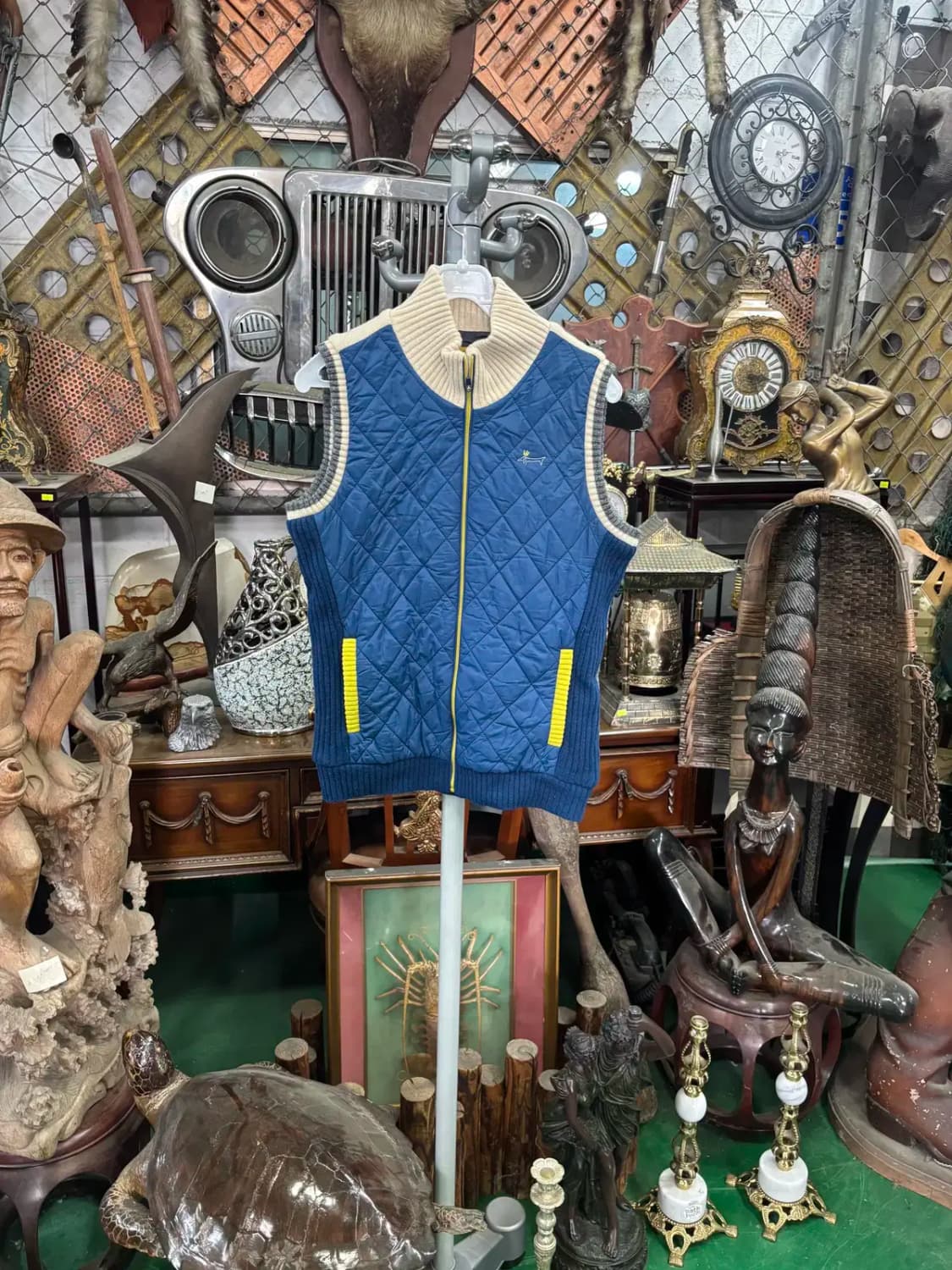 루이까스텔 여성  블루 컬러 퀼팅 니트 패딩 베스트 95 상품이미지1