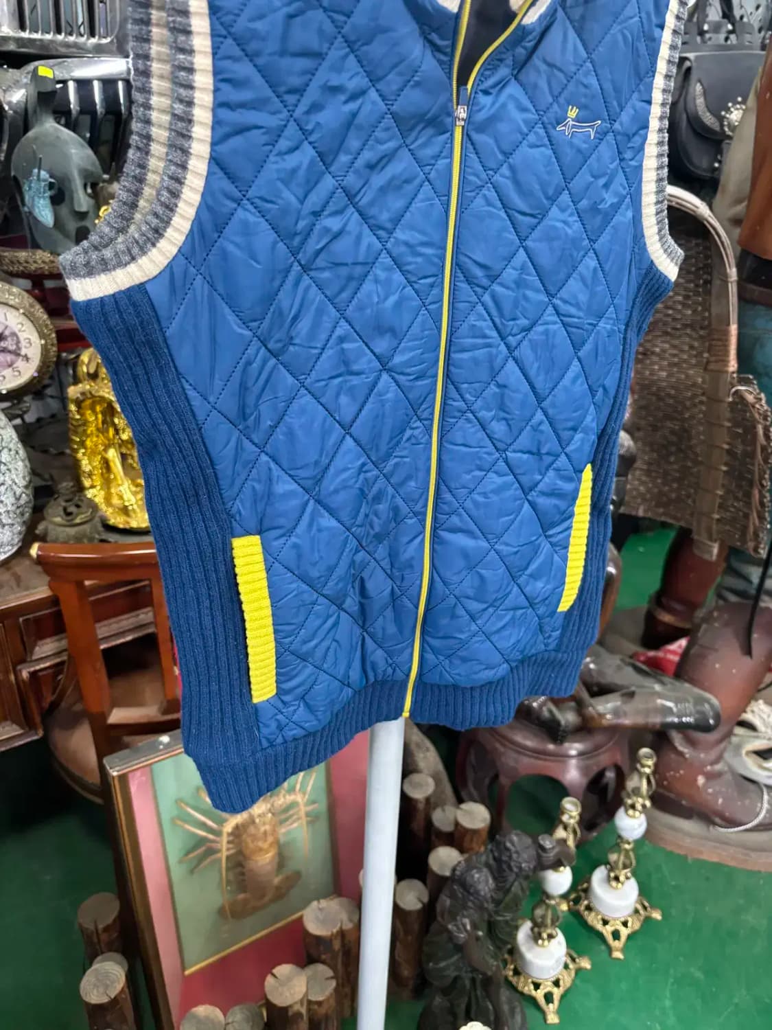 루이까스텔 여성  블루 컬러 퀼팅 니트 패딩 베스트 95 상품이미지3