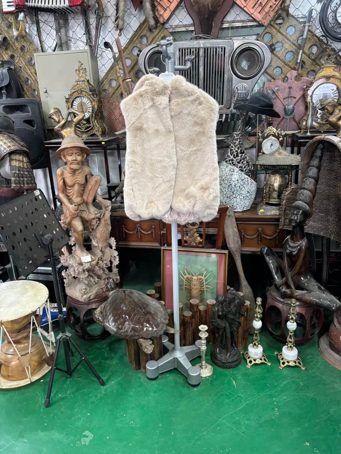 인조 퍼 베이지 조끼 베스트 상품이미지1