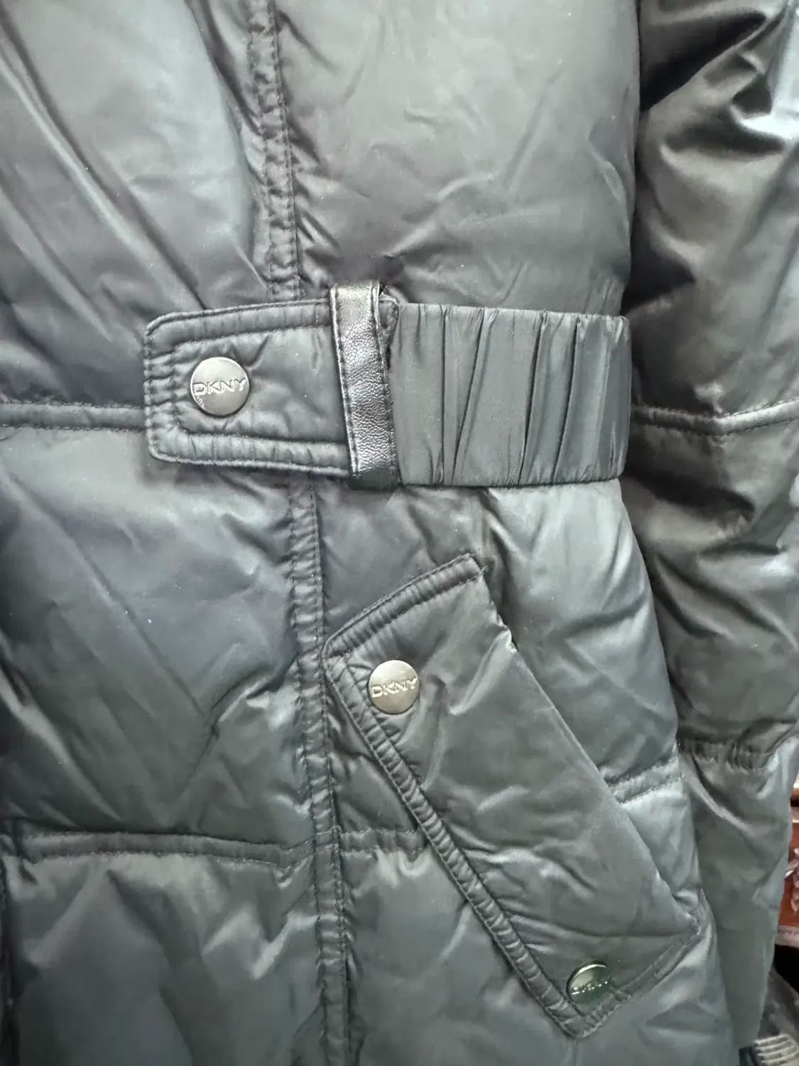 DKNY 여성용 다운 패딩 (블랙) S 사이즈 상품이미지4