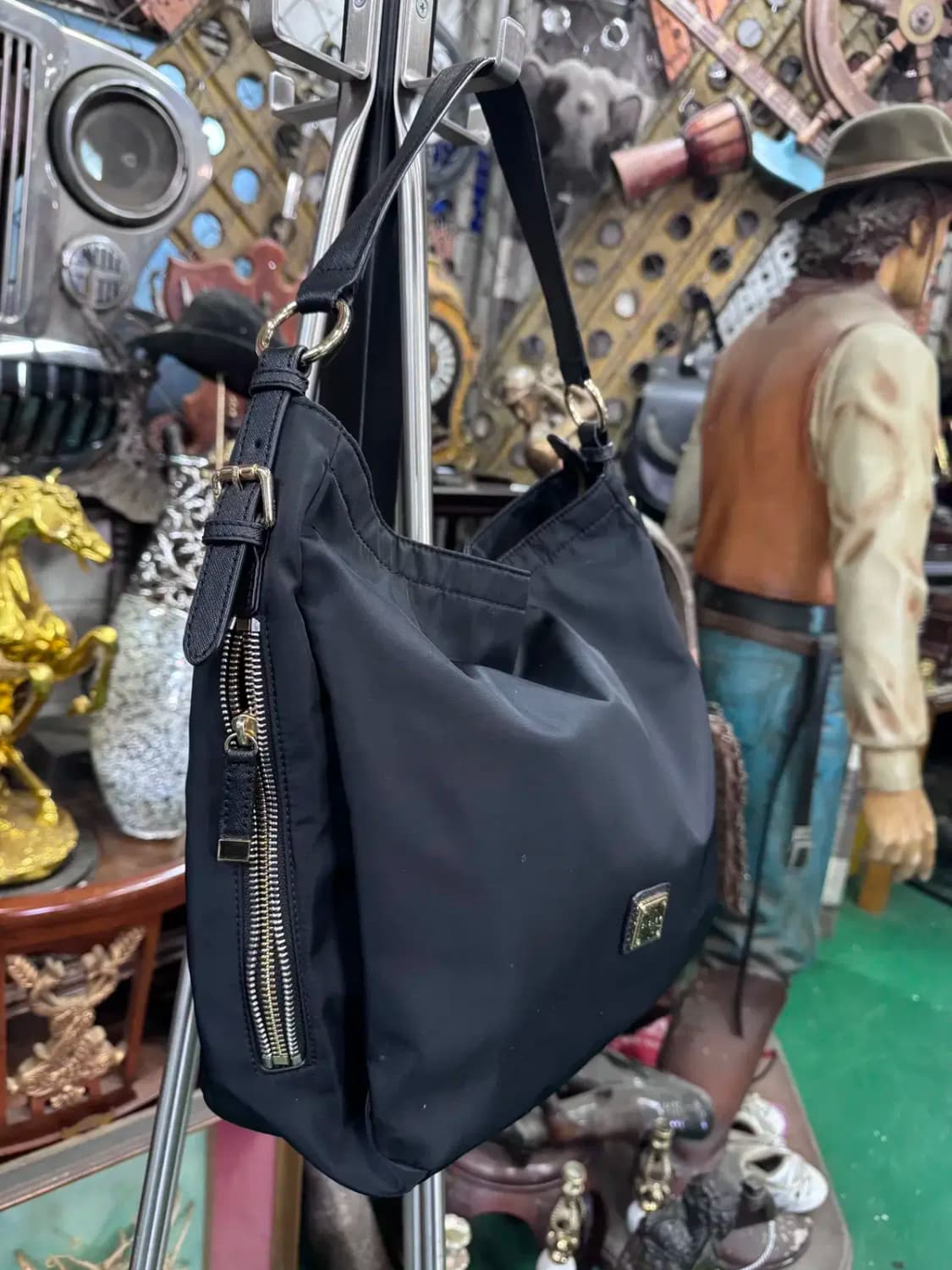 시슬리 블랙 자크 포인트 숄더백 상품이미지4