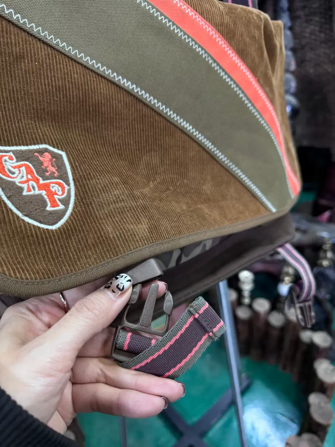 갭 GAP 브라운 코듀로이 메신져백 상품이미지6