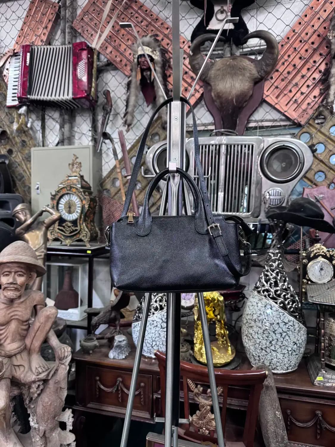 제이에스티나 J.ESTINA 블랙 여성 크로스 숄더백 상품이미지2