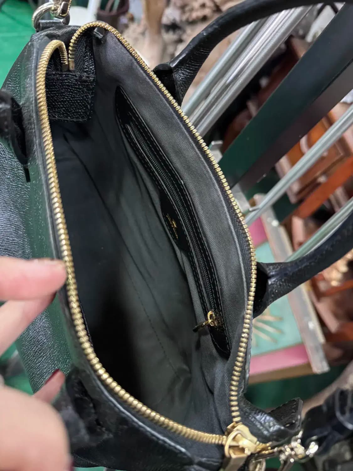 제이에스티나 J.ESTINA 블랙 여성 크로스 숄더백 상품이미지6