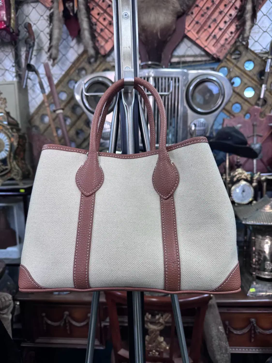 가이거 가든스 (GEIGER) 인조 가죽 배색 여성 사각 도트백 상품이미지3