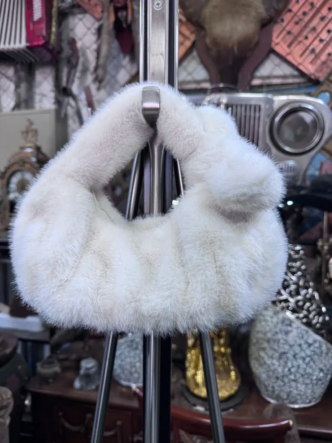 밍크 에코 퍼 소재 도트백 상품이미지1