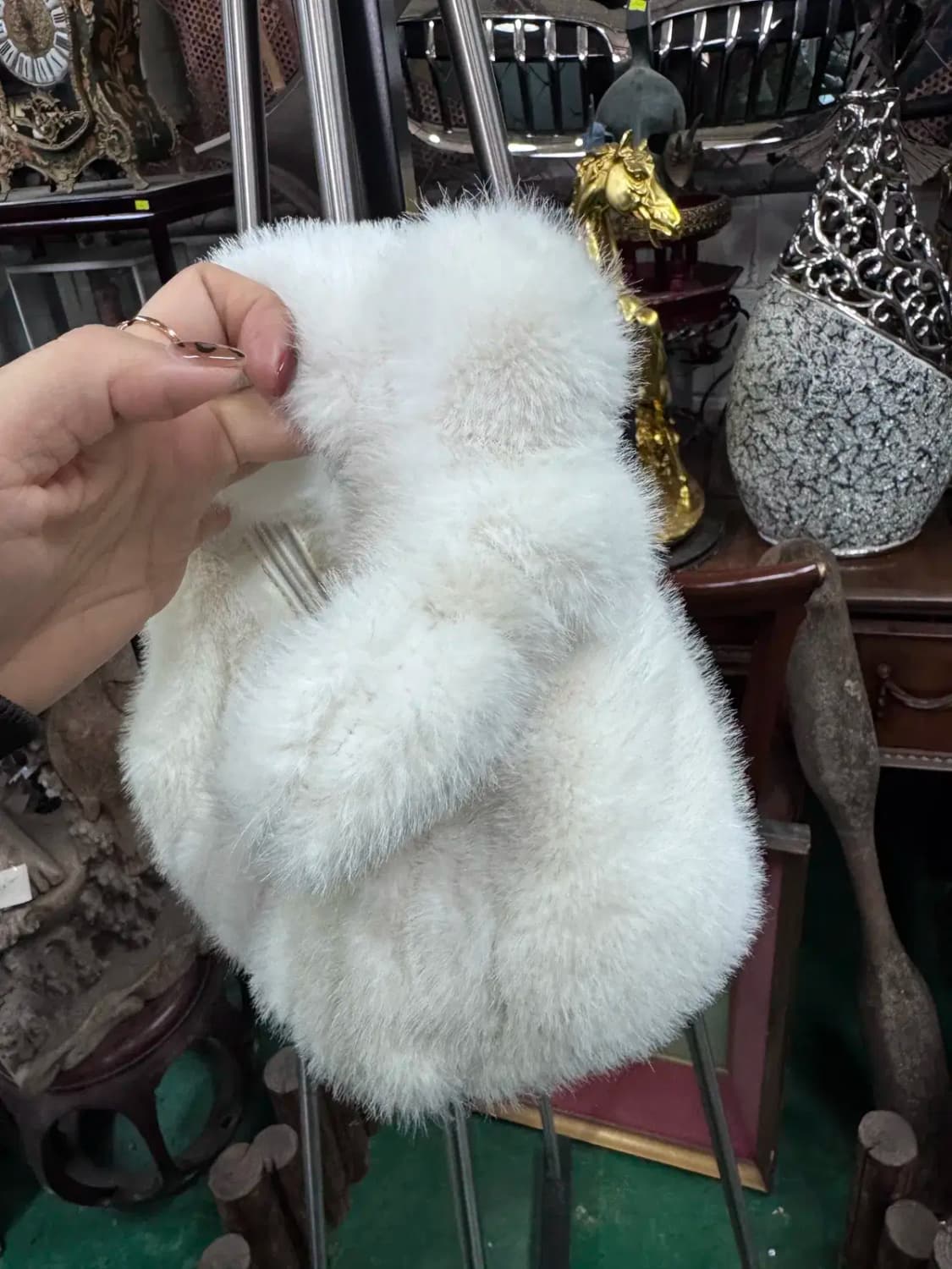 밍크 에코 퍼 소재 도트백 상품이미지4