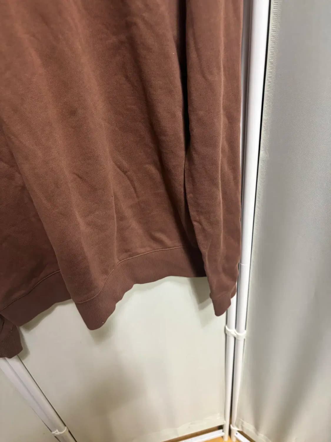 코스 라운드 넥 브라운 맨투맨 티셔츠 M 상품이미지3