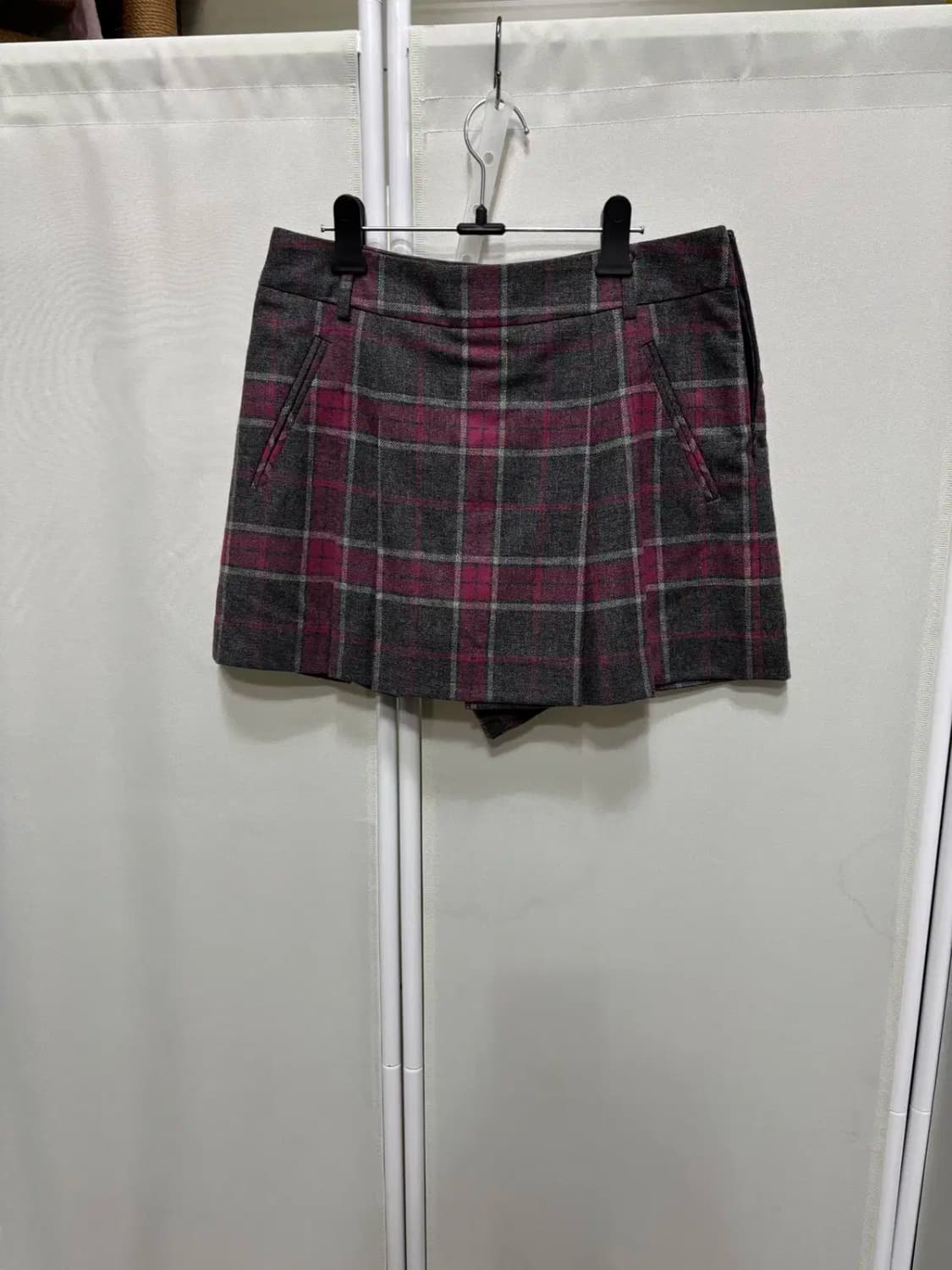 빈폴 체크 무늬 모 100% 치마 반바지 상품이미지1