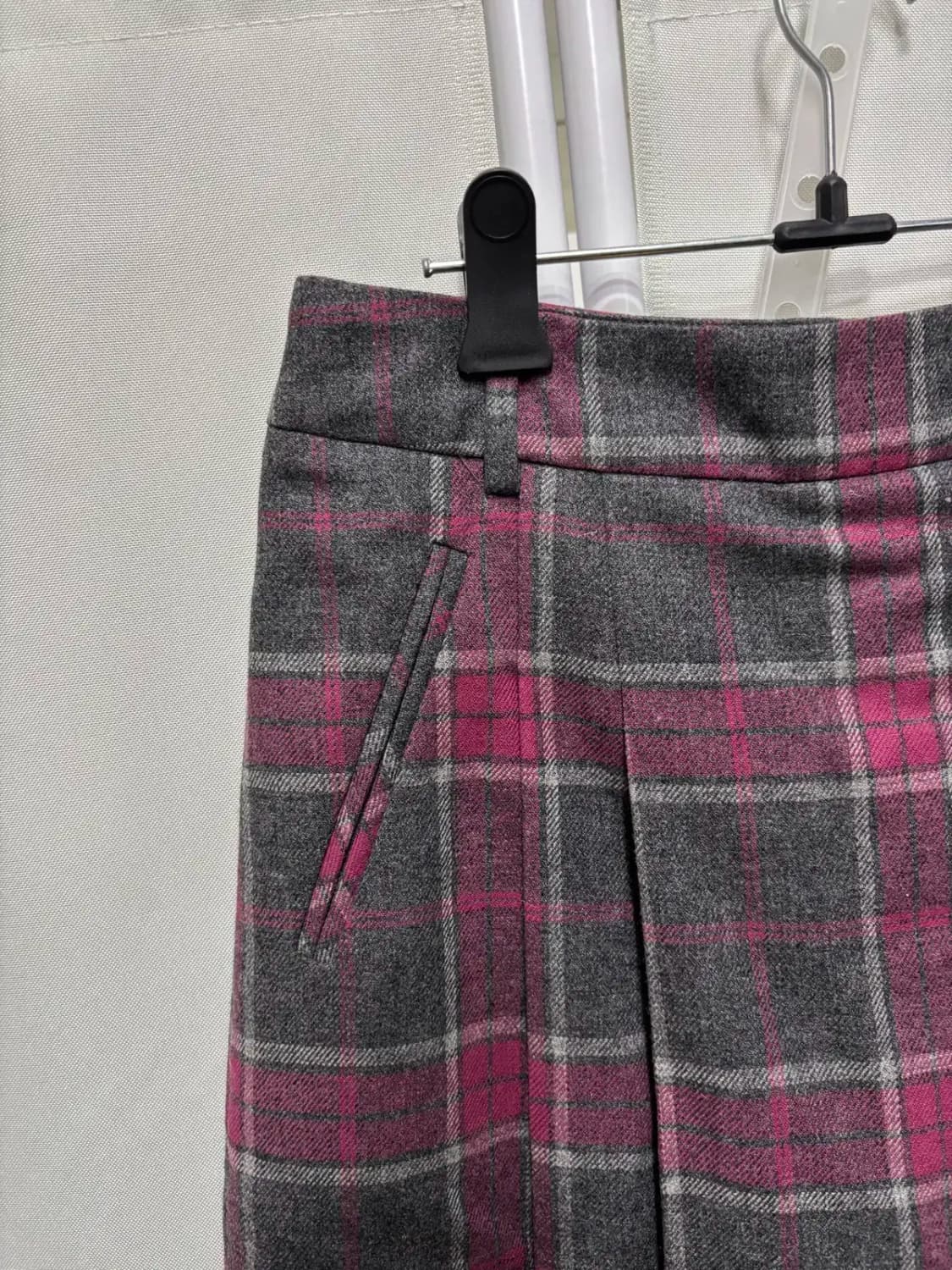 빈폴 체크 무늬 모 100% 치마 반바지 상품이미지2