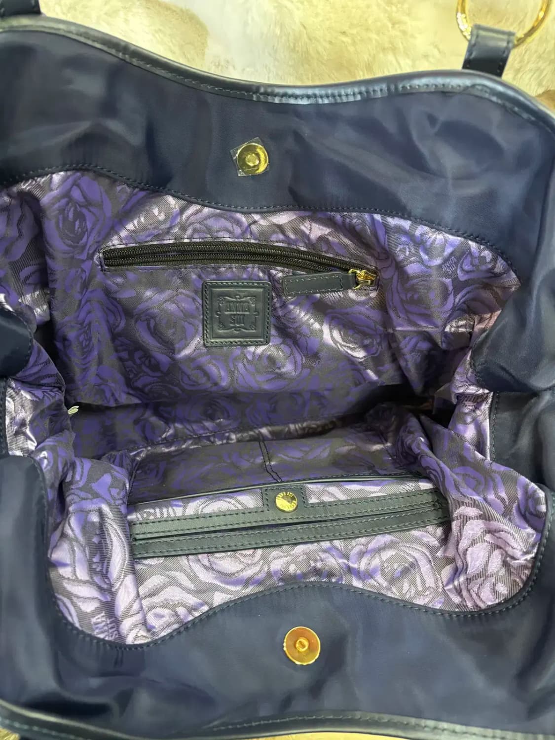 안나수이(Anna Sui) 네이비 숄더백 상품이미지4